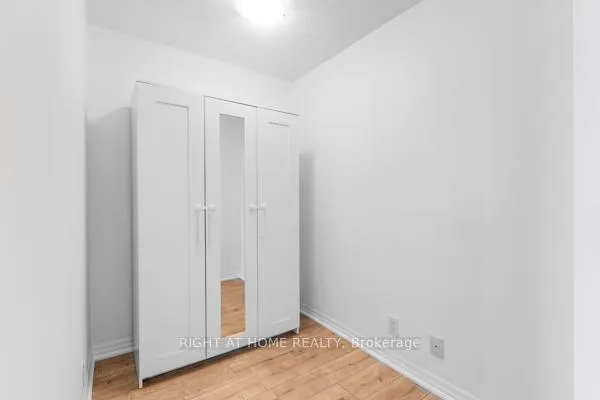 Photo 22 of Unit 1405, 1940 Ironstone Drive, Burlington, Uptown — HOMEH