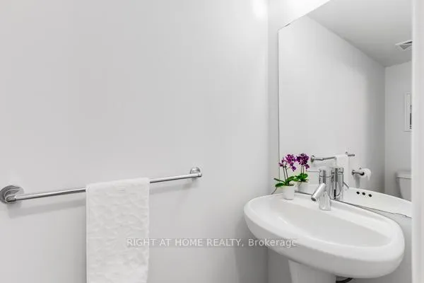 Photo 23 of Unit 1405, 1940 Ironstone Drive, Burlington, Uptown — HOMEH