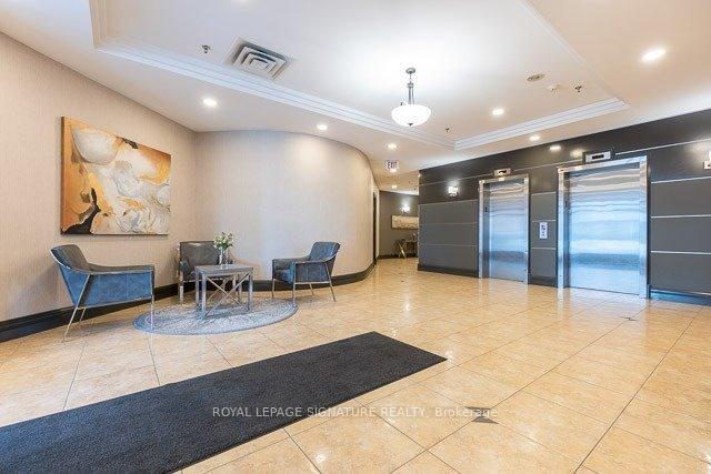 Photo 3 of Unit 511, 1733 Queen Street E, Toronto, The Beaches — HOMEH