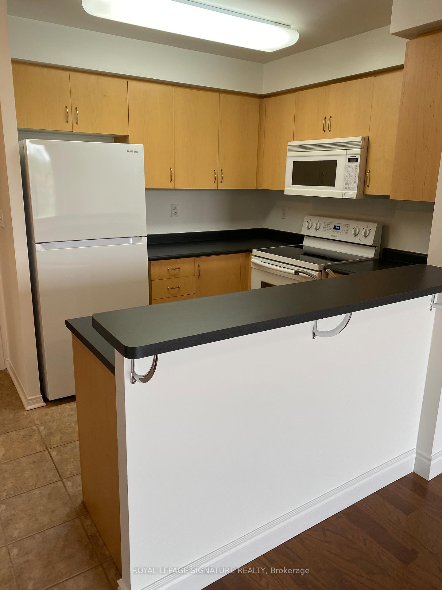 Photo 25 of Unit 511, 1733 Queen Street E, Toronto, The Beaches — HOMEH