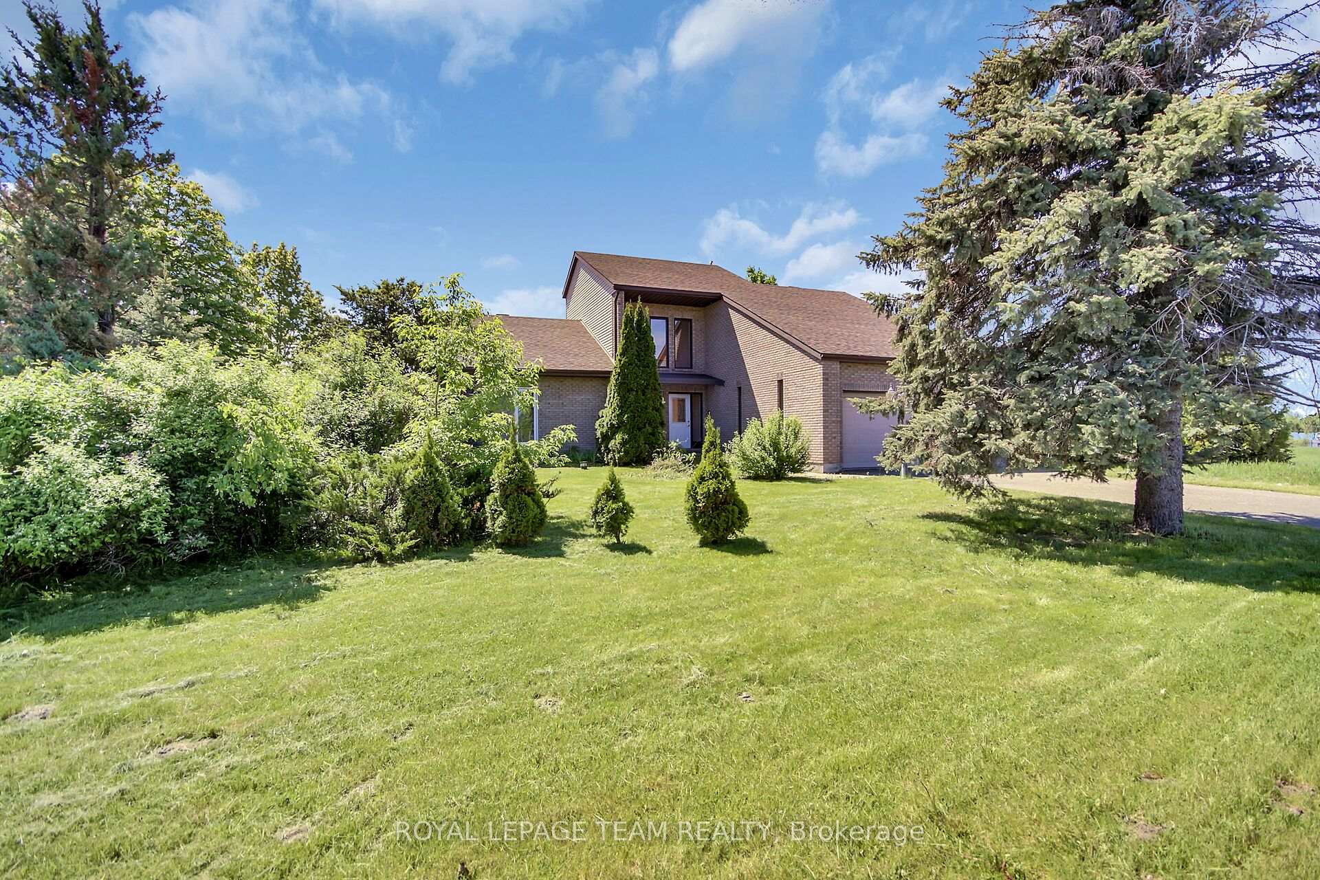 Photo 3 of 2530 Rideau Road, Ottawa, Riverside South — HOMEH