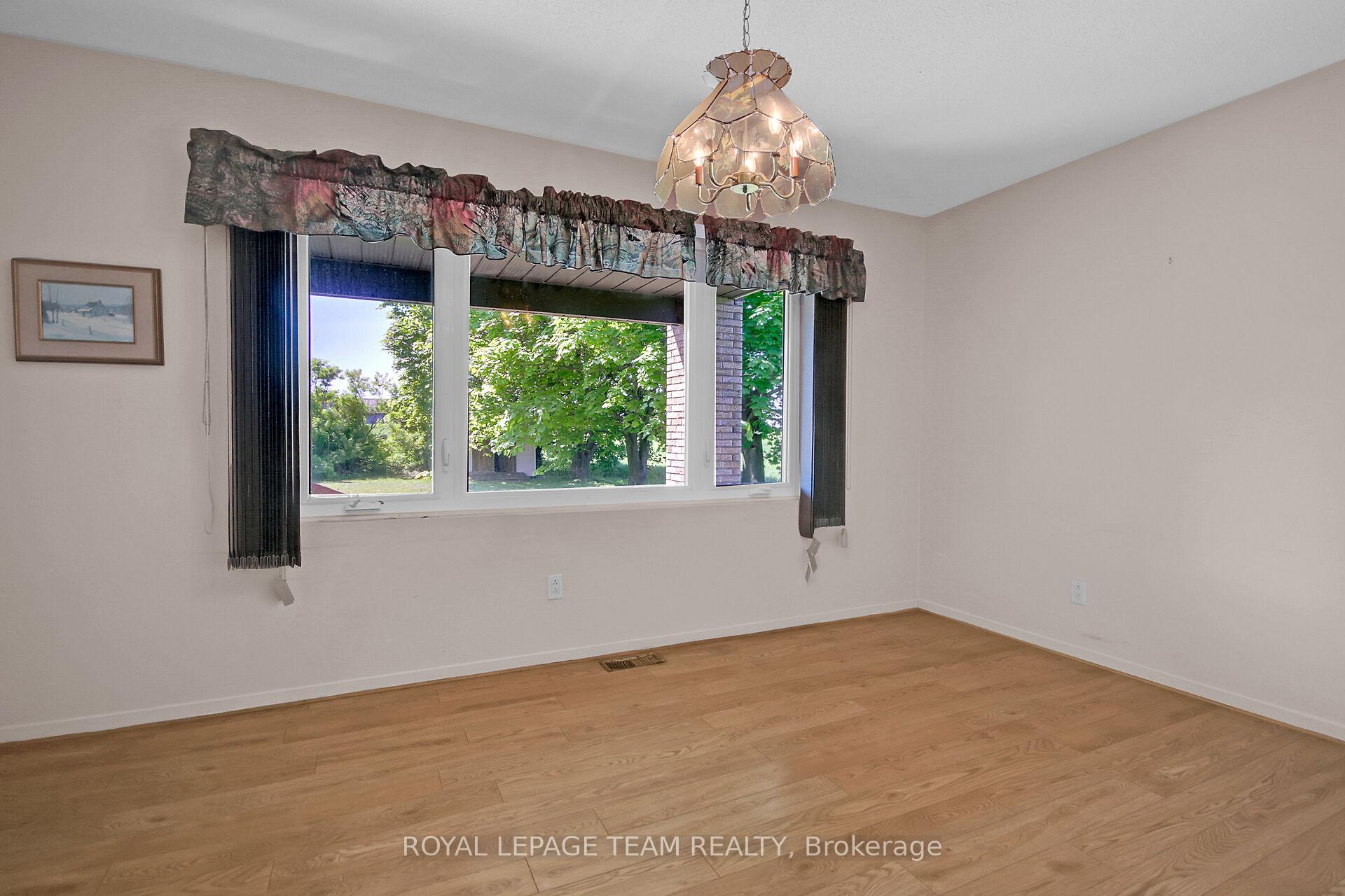 Photo 6 of 2530 Rideau Road, Ottawa, Riverside South — HOMEH