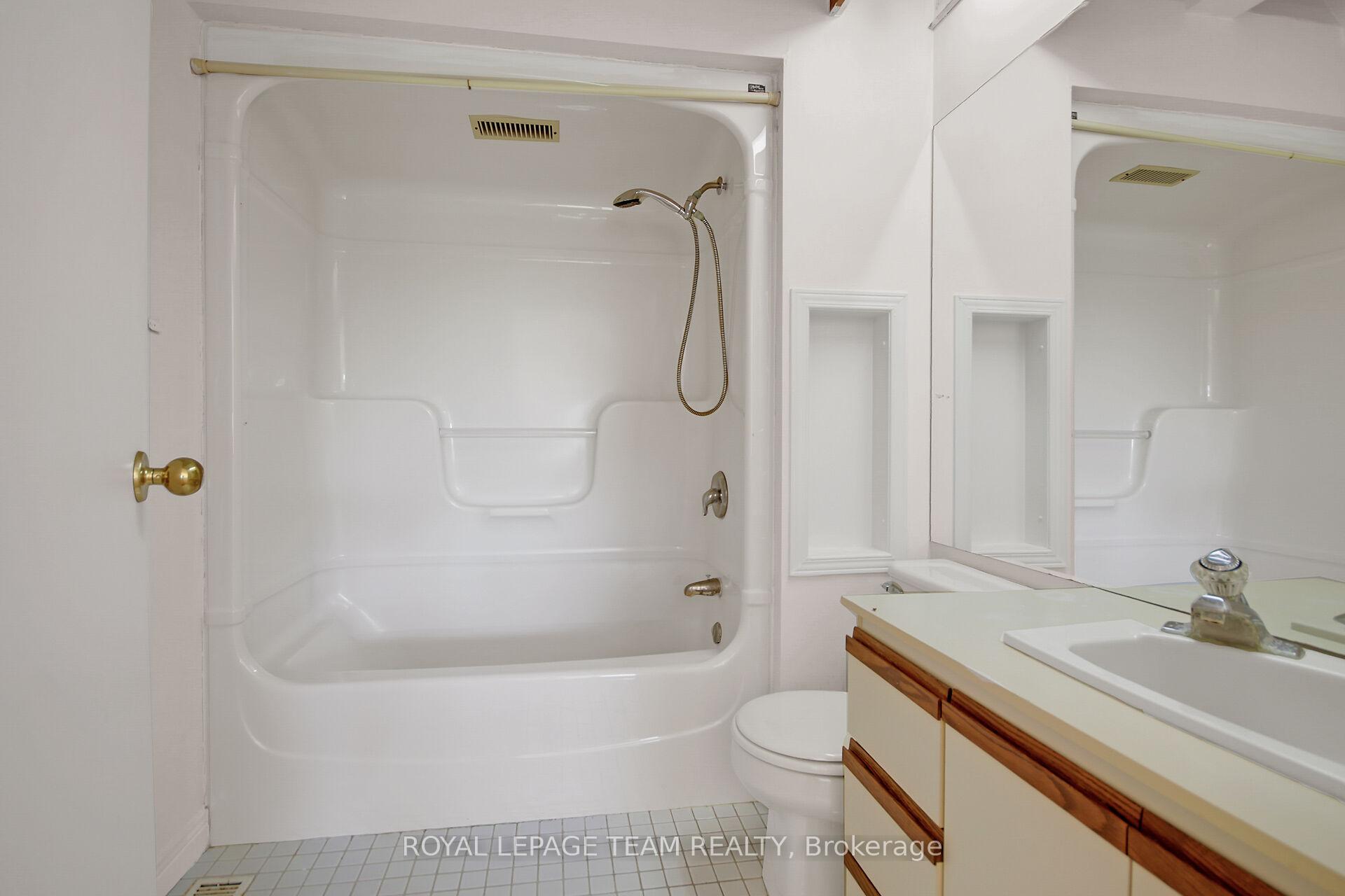 Photo 21 of 2530 Rideau Road, Ottawa, Riverside South — HOMEH