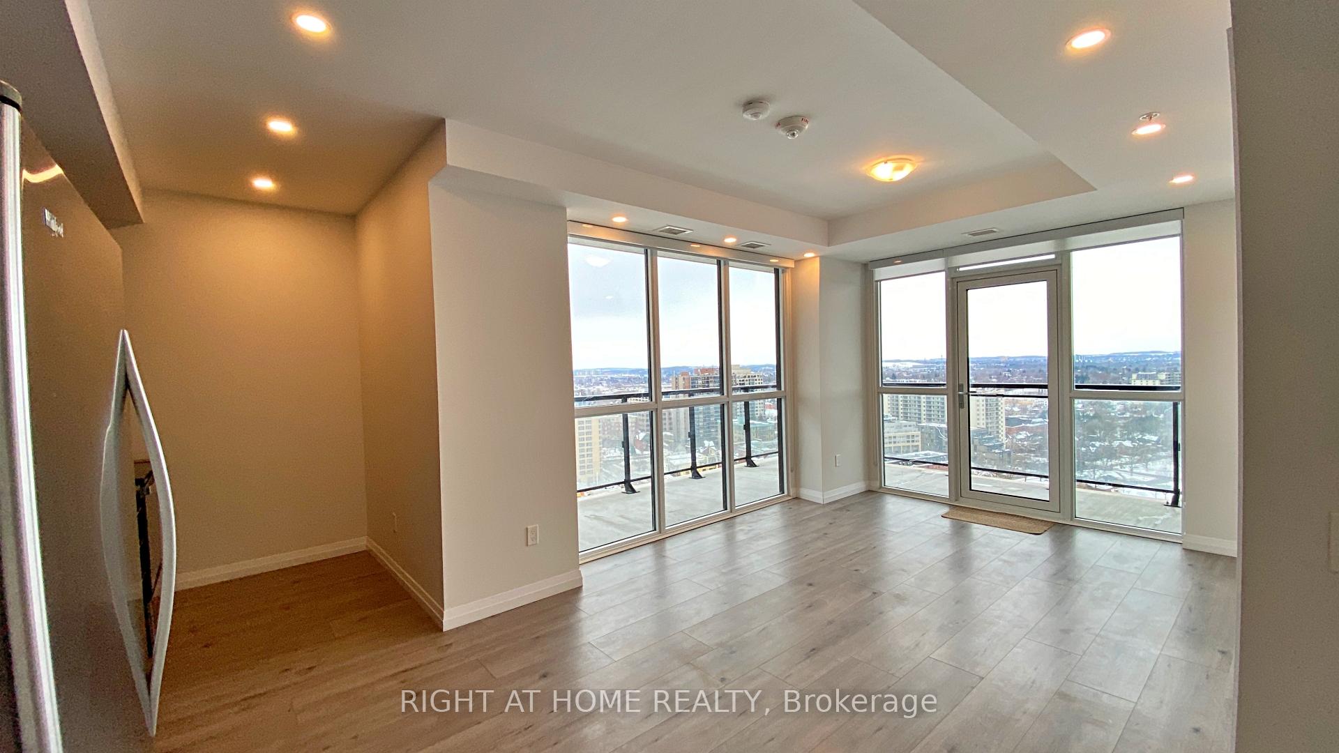 Photo 13 of Unit 2005, 60 Charles Street W, Kitchener — HOMEH