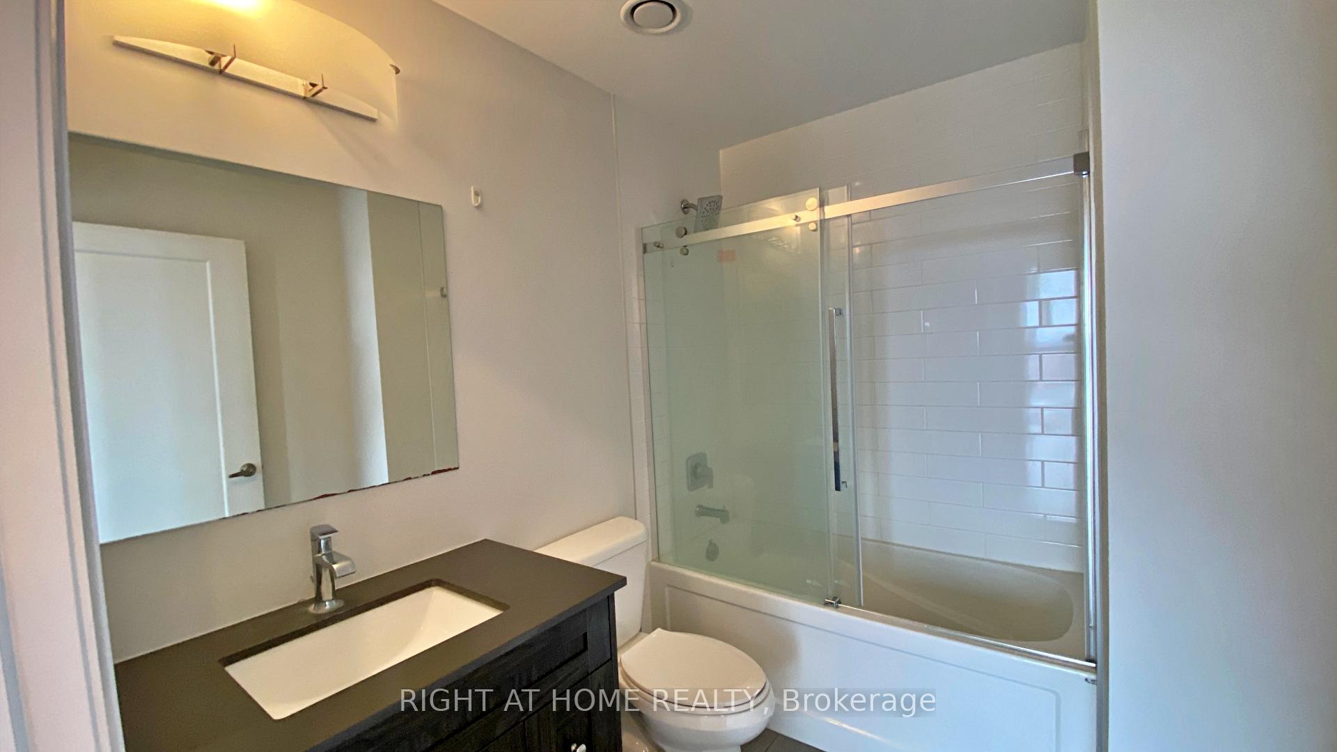 Photo 57 of Unit 2005, 60 Charles Street W, Kitchener — HOMEH