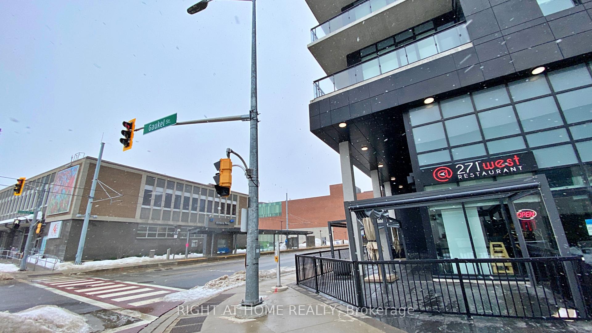 Photo 24 of Unit 2005, 60 Charles Street W, Kitchener — HOMEH