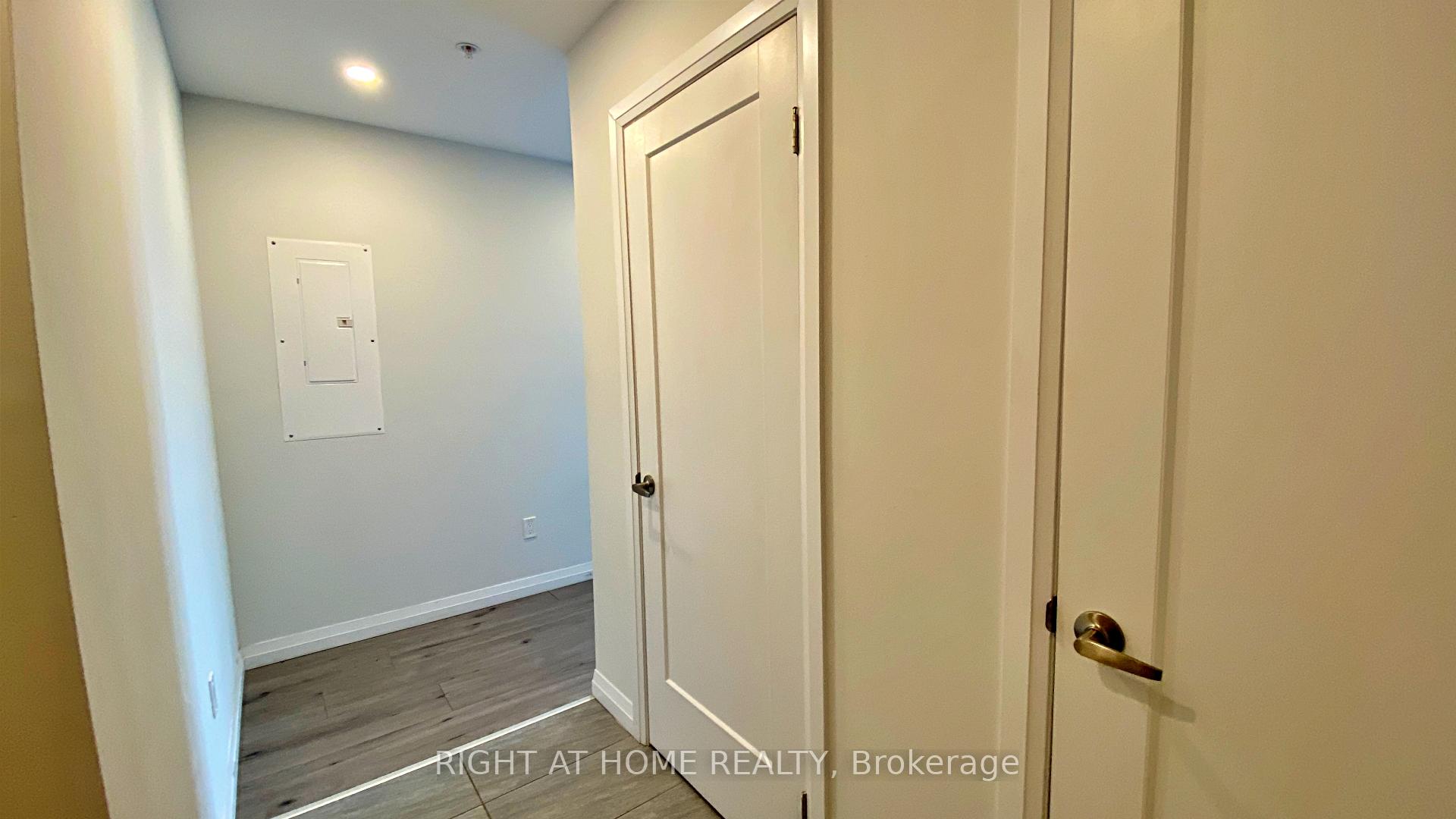 Photo 29 of Unit 2005, 60 Charles Street W, Kitchener — HOMEH