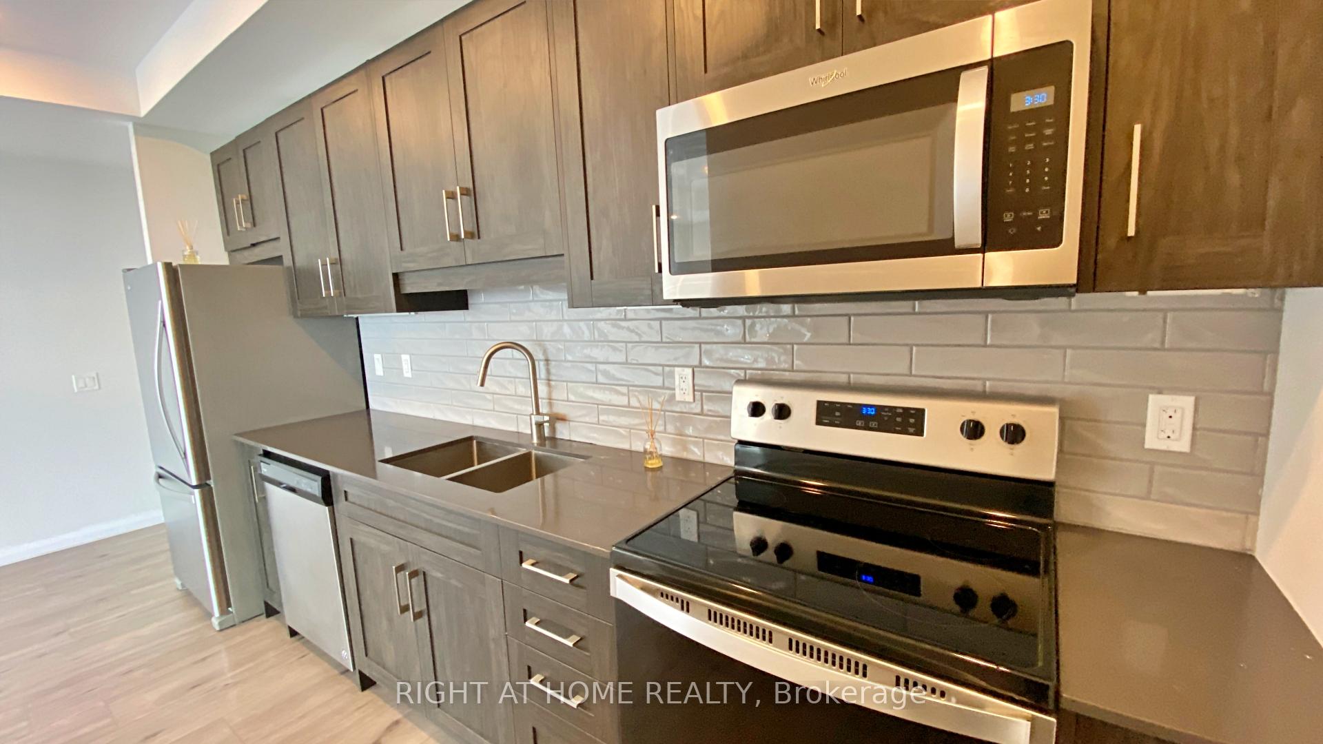 Photo 37 of Unit 2005, 60 Charles Street W, Kitchener — HOMEH