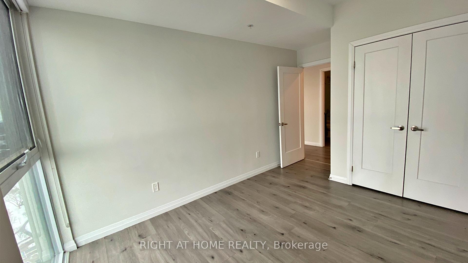 Photo 43 of Unit 2005, 60 Charles Street W, Kitchener — HOMEH