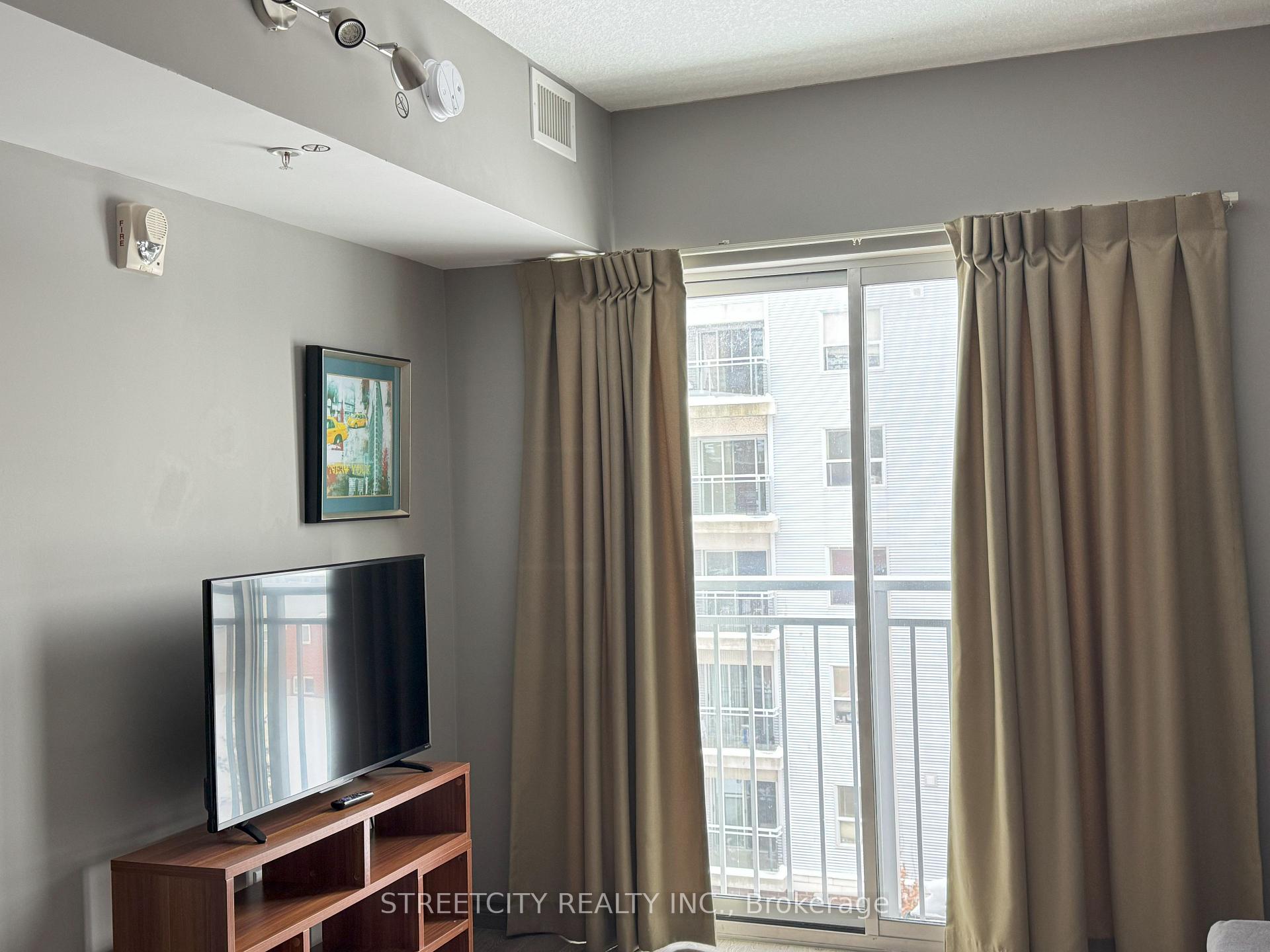 Photo 5 of Unit 615, 321 Spruce Street, Waterloo — HOMEH