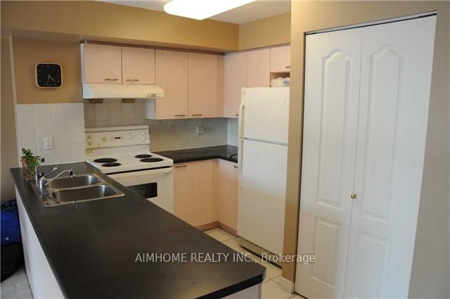 Photo 5 of Unit 809, 135 Pond Drive, Markham, Commerce Valley — HOMEH