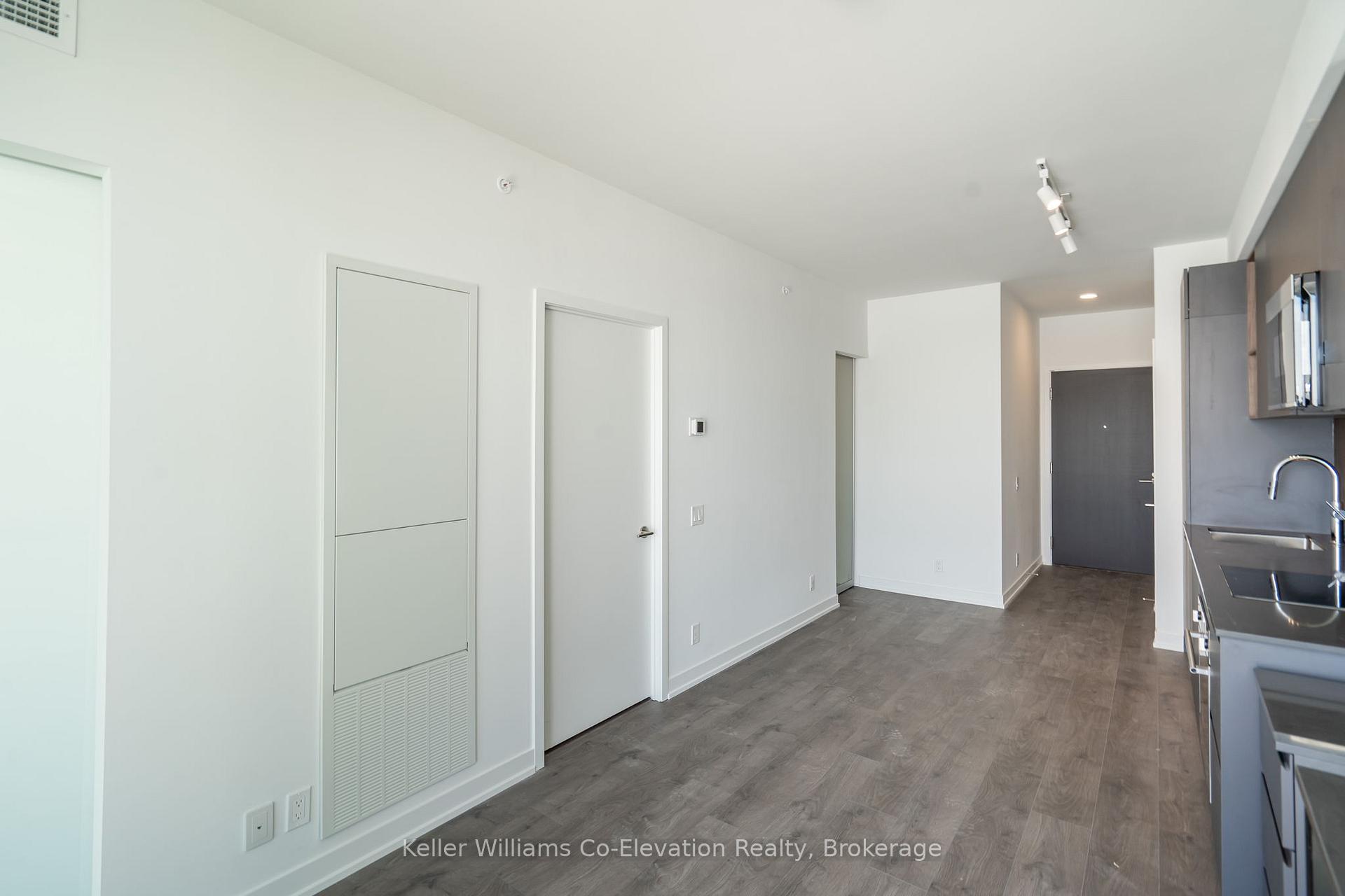 Photo 14 of Unit 1910, 37 Mary Street, Barrie, City Centre — HOMEH