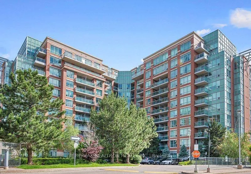 Photo 2 of Unit 326, 62 Suncrest Boulevard, Markham, Commerce Valley — HOMEH