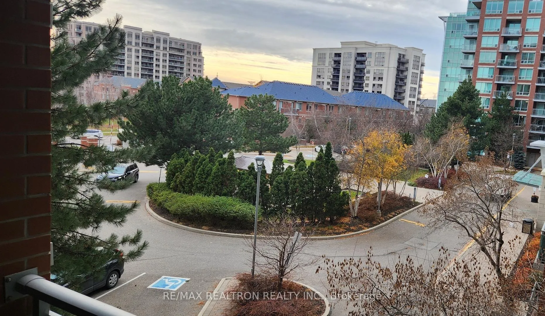 Photo 9 of Unit 326, 62 Suncrest Boulevard, Markham, Commerce Valley — HOMEH