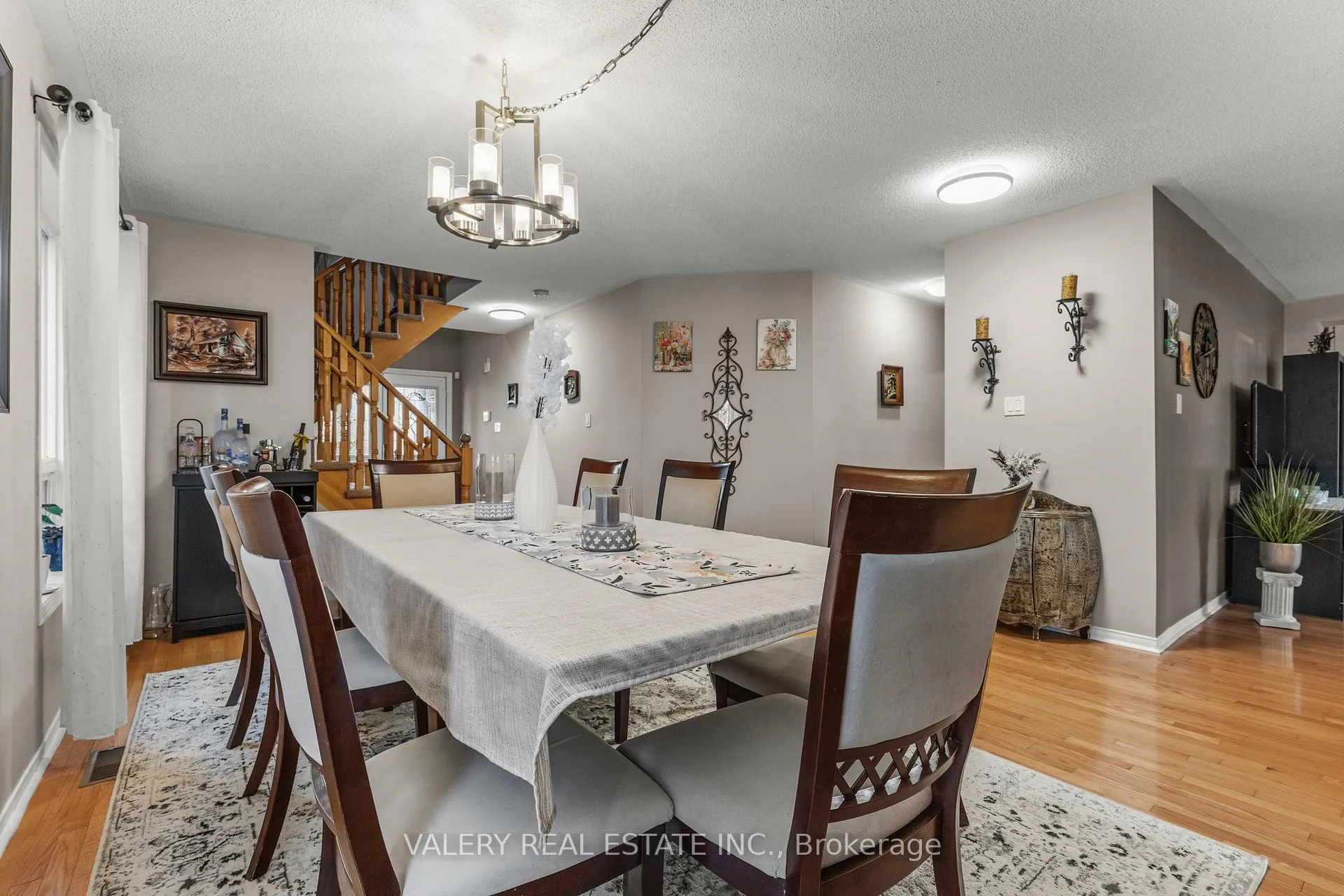 Photo 9 of 62 Penbridge Circle, Brampton, Fletcher's Meadow — HOMEH