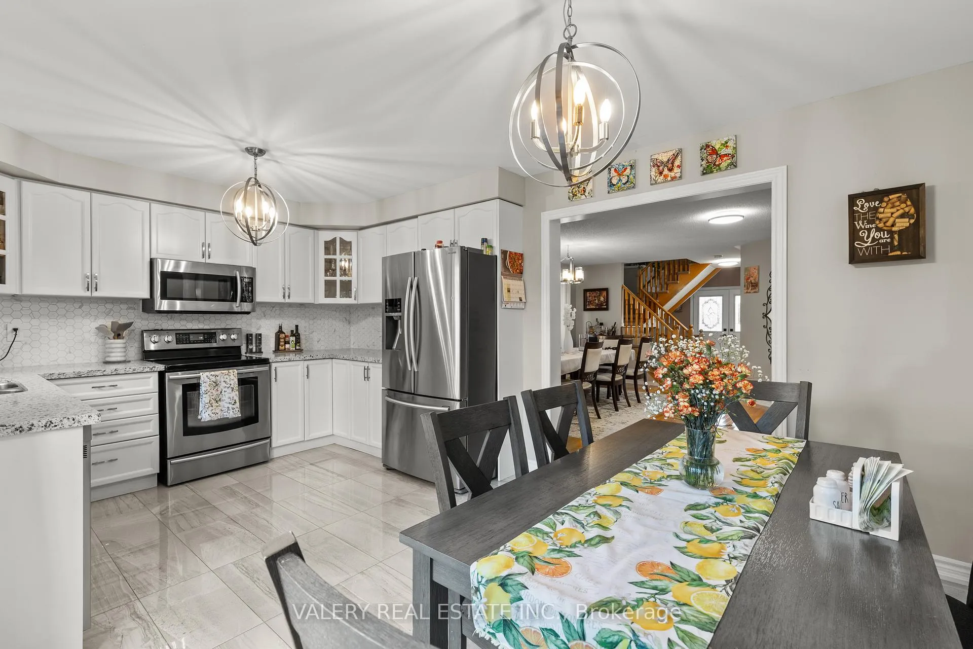 Photo 13 of 62 Penbridge Circle, Brampton, Fletcher's Meadow — HOMEH