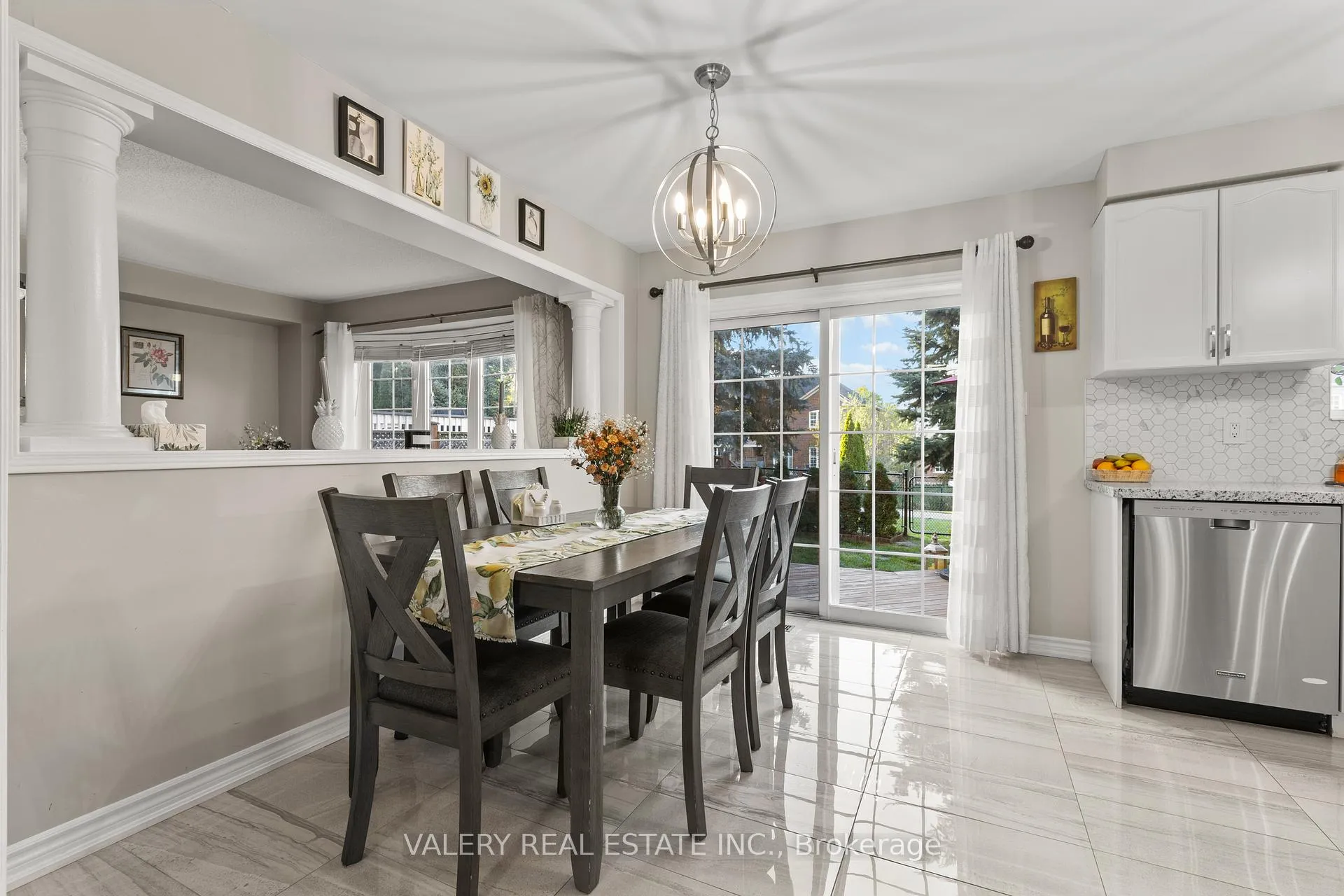 Photo 14 of 62 Penbridge Circle, Brampton, Fletcher's Meadow — HOMEH