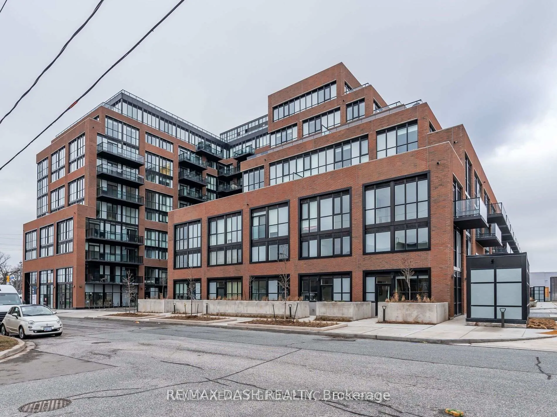 Front of Unit 723, 2300 St. Clair Avenue W