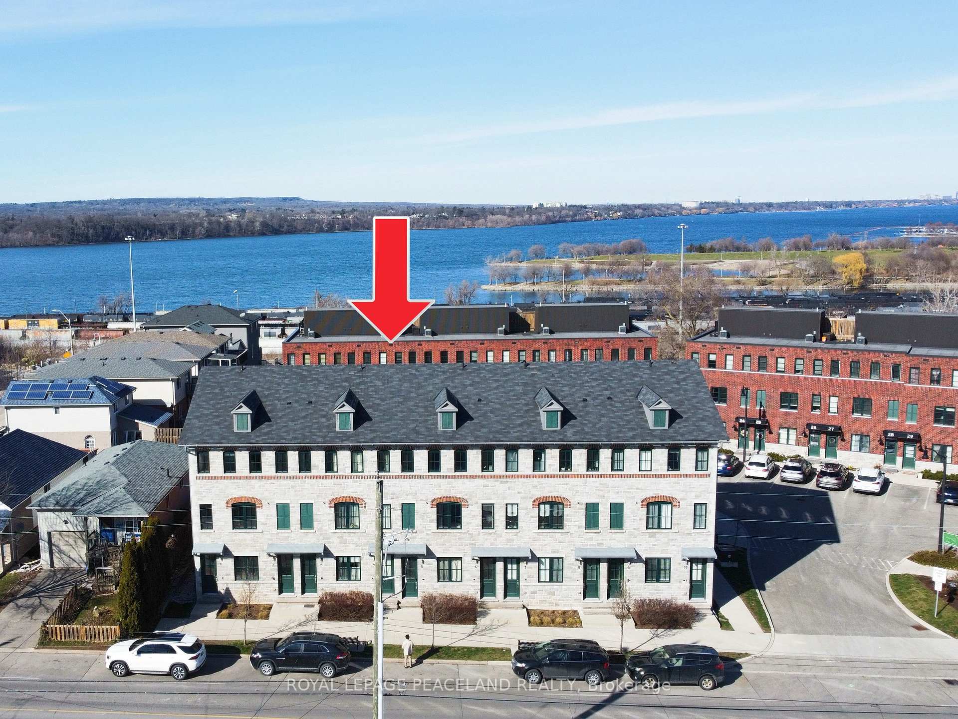 Photo 1 of Unit 5, 290 Barton Street W, Hamilton, Strathcona — HOMEH