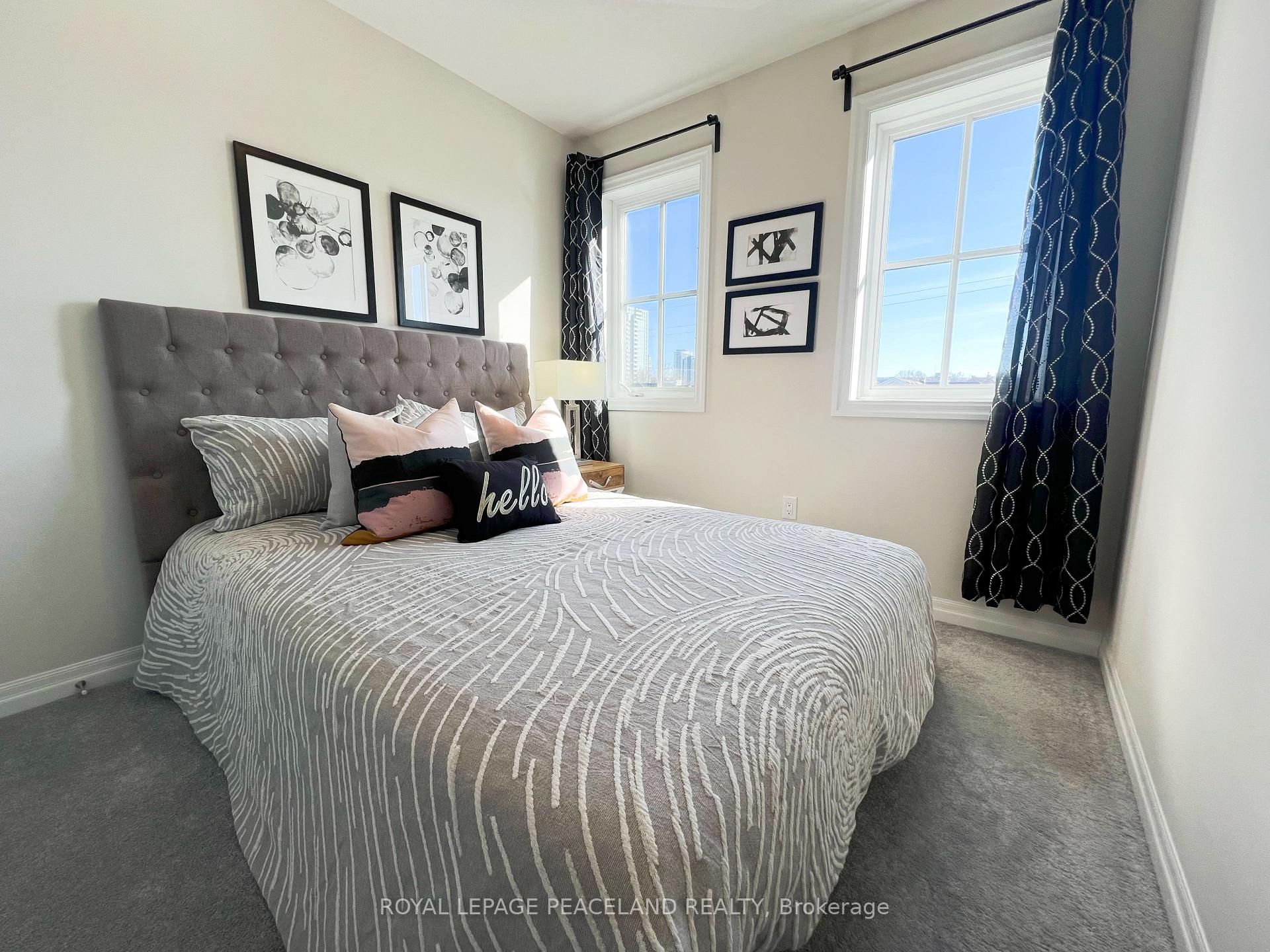 Photo 10 of Unit 5, 290 Barton Street W, Hamilton, Strathcona — HOMEH