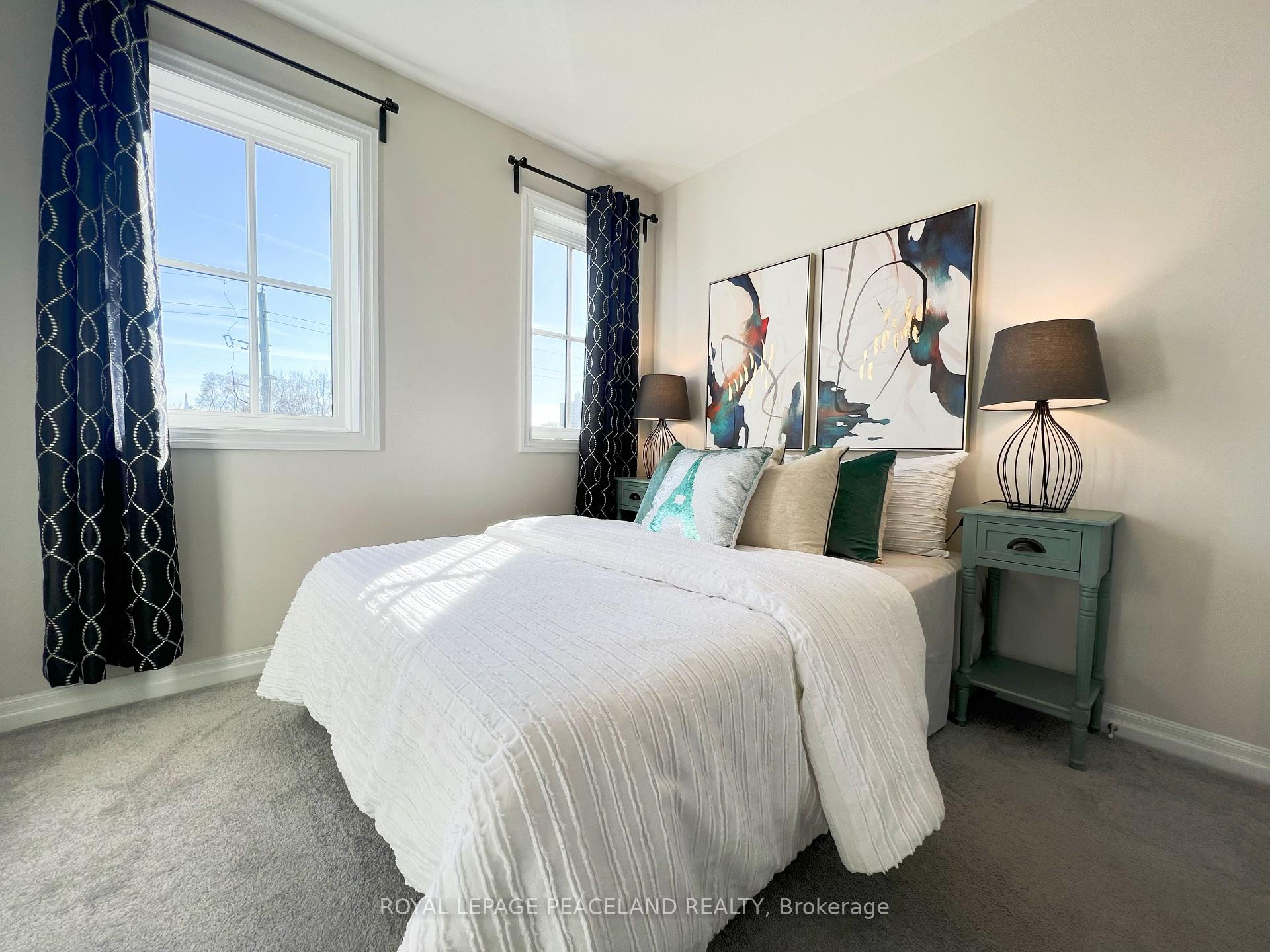 Photo 11 of Unit 5, 290 Barton Street W, Hamilton, Strathcona — HOMEH