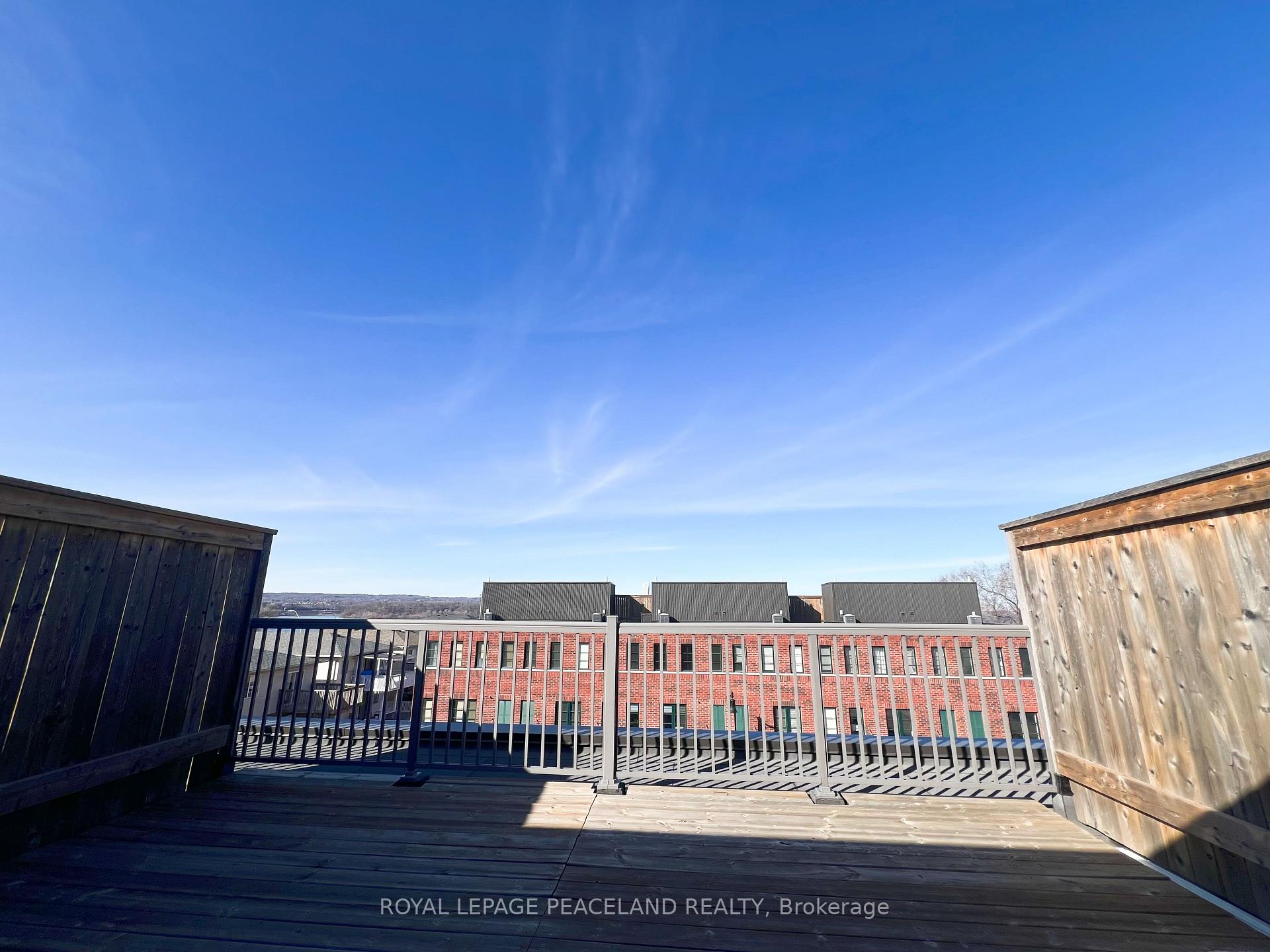 Photo 14 of Unit 5, 290 Barton Street W, Hamilton, Strathcona — HOMEH