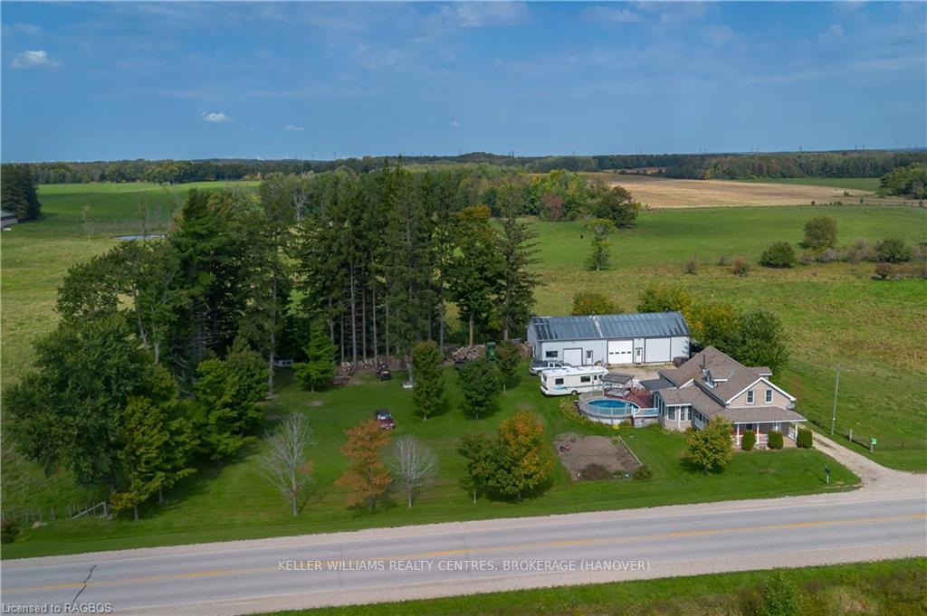 Front of 1076 Bruce Road 15
