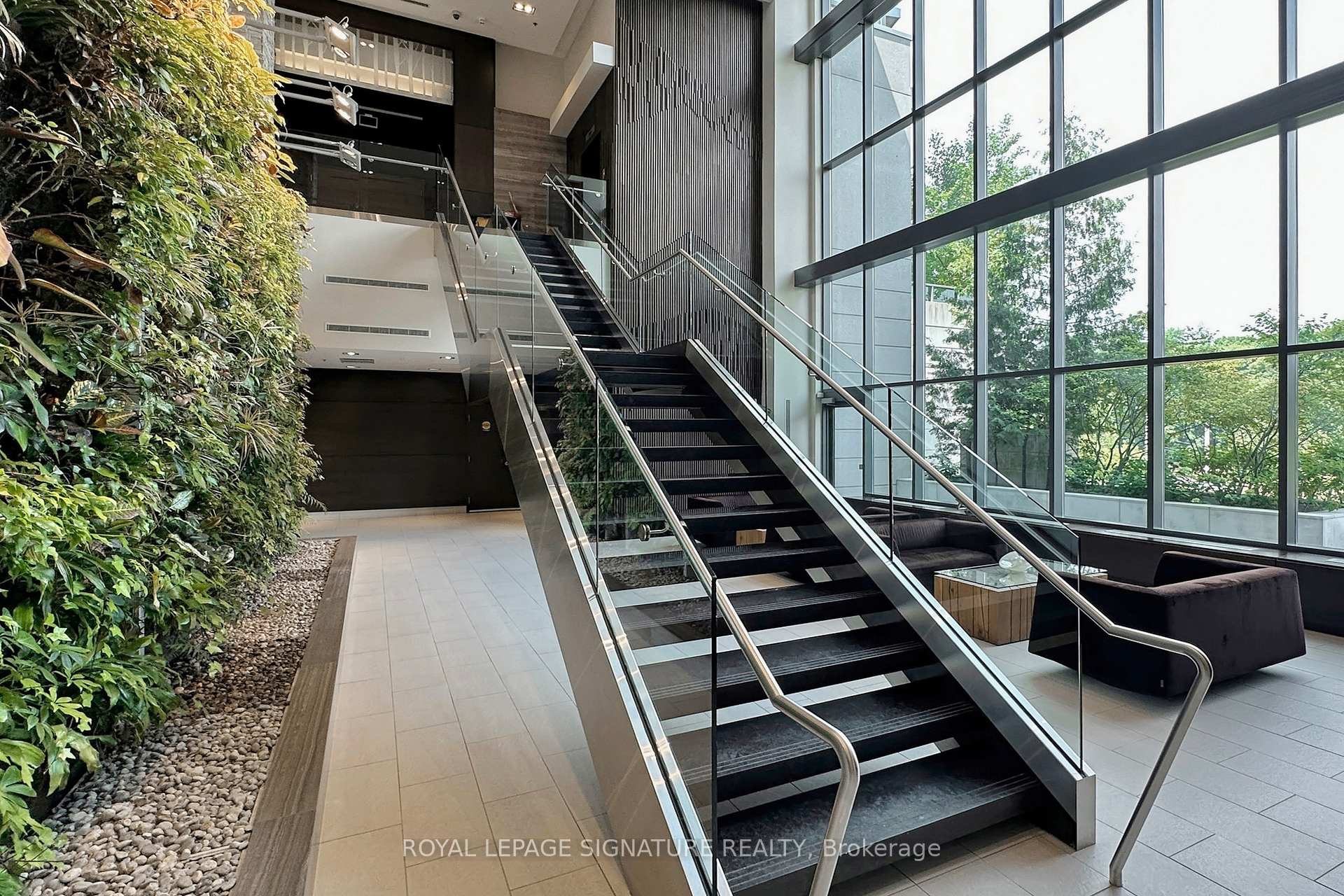 Photo 8 of Unit 422, 35 Brian Peck Crescent, Toronto, Thorncliffe Park — HOMEH