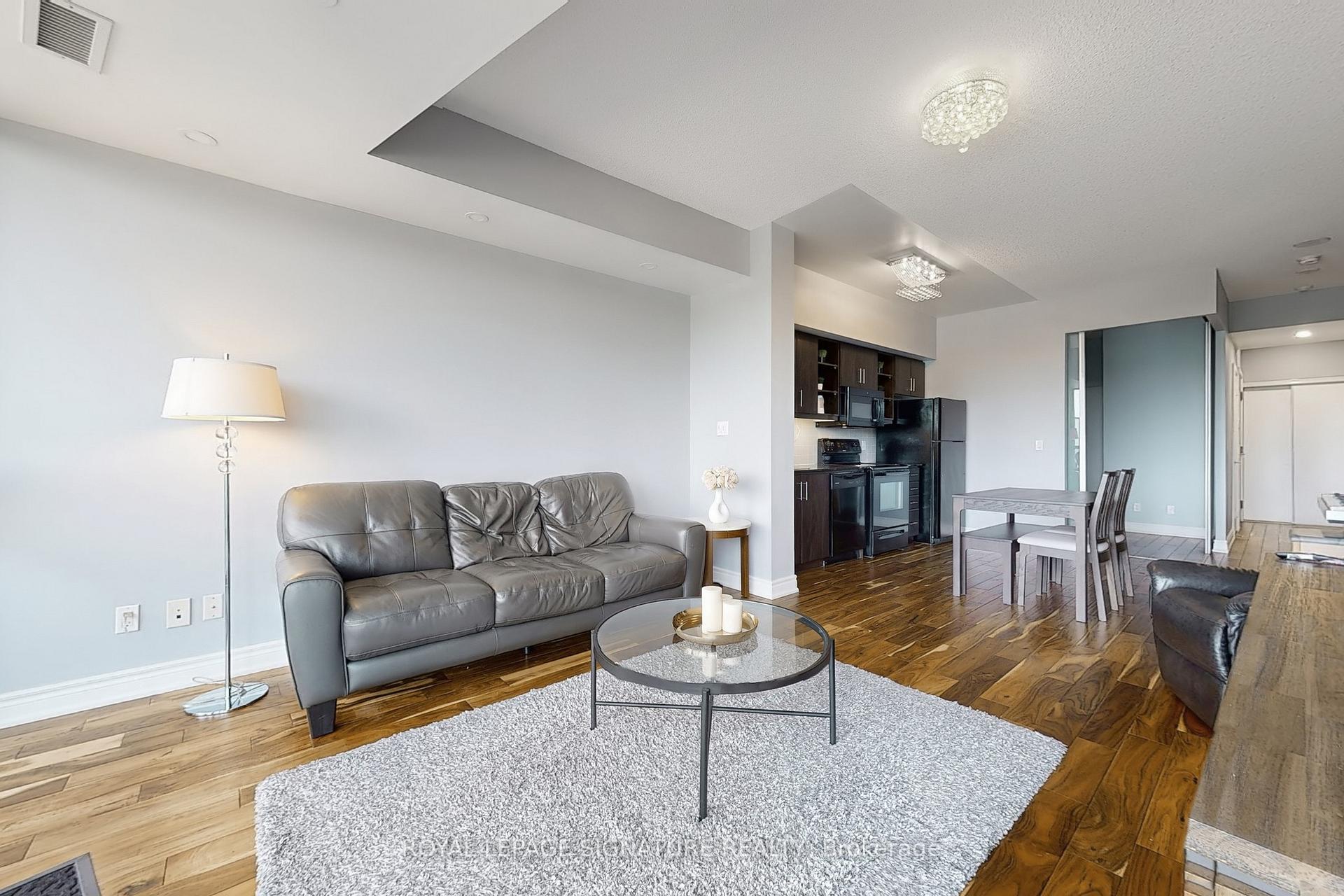 Photo 11 of Unit 422, 35 Brian Peck Crescent, Toronto, Thorncliffe Park — HOMEH