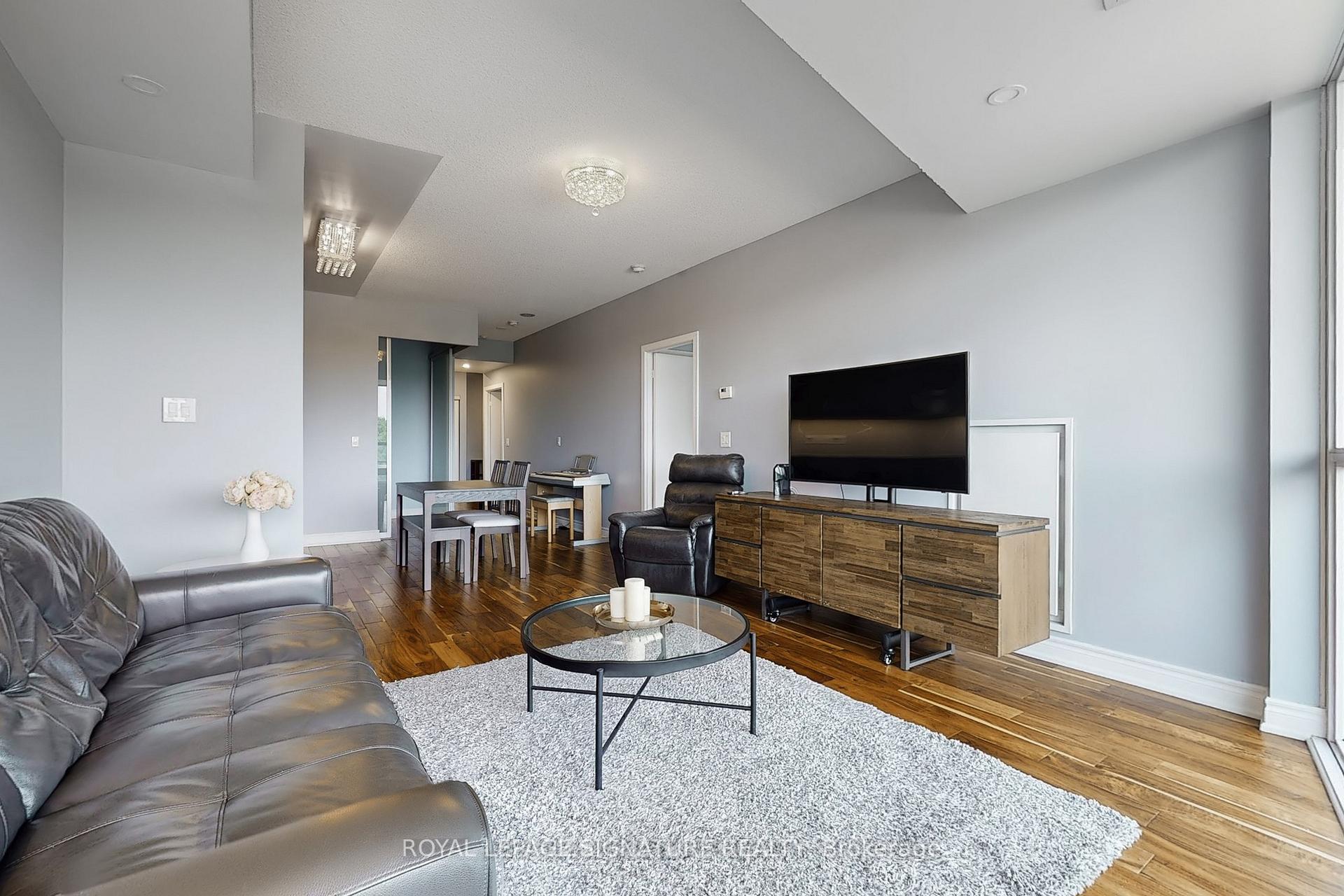 Photo 12 of Unit 422, 35 Brian Peck Crescent, Toronto, Thorncliffe Park — HOMEH