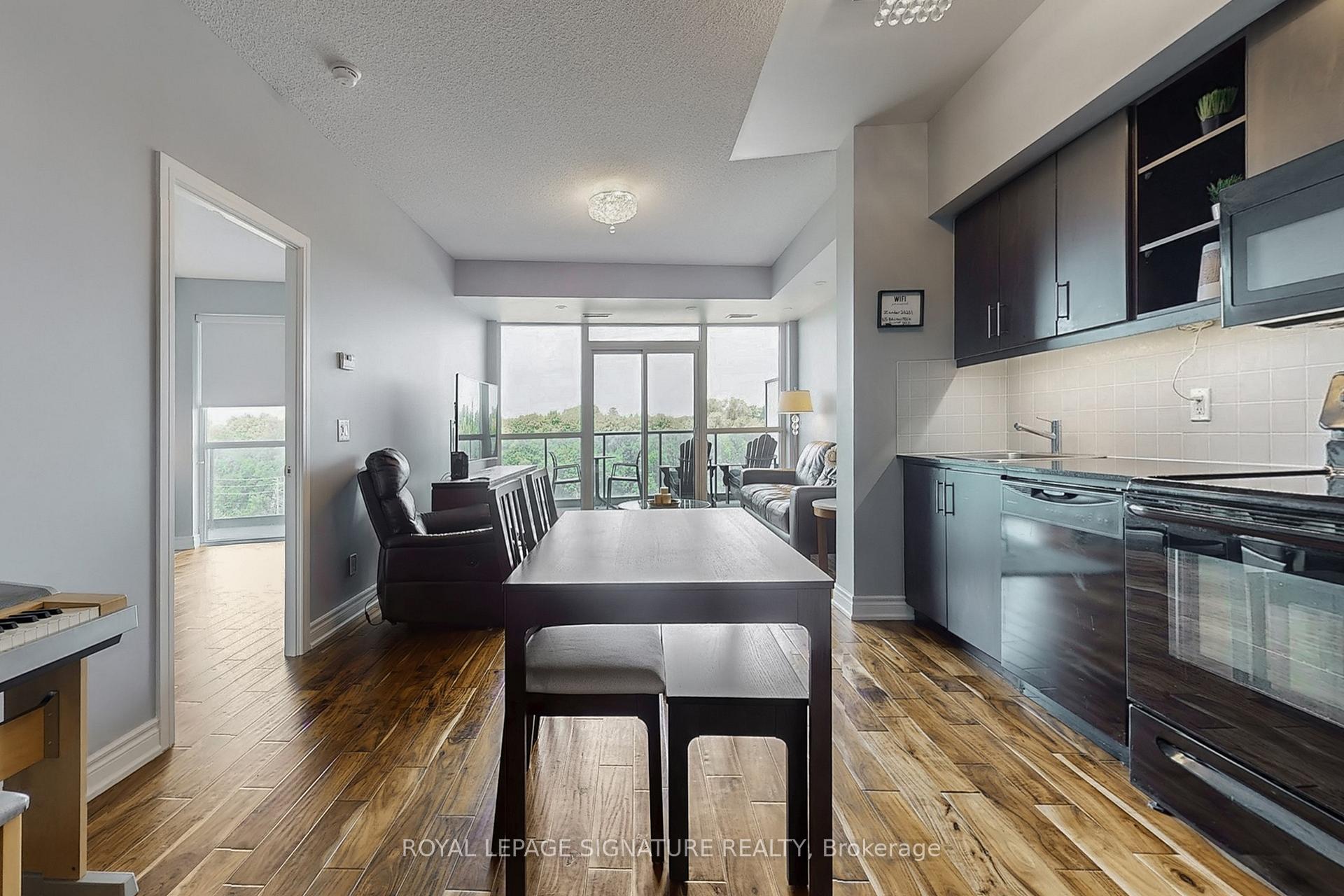 Photo 15 of Unit 422, 35 Brian Peck Crescent, Toronto, Thorncliffe Park — HOMEH