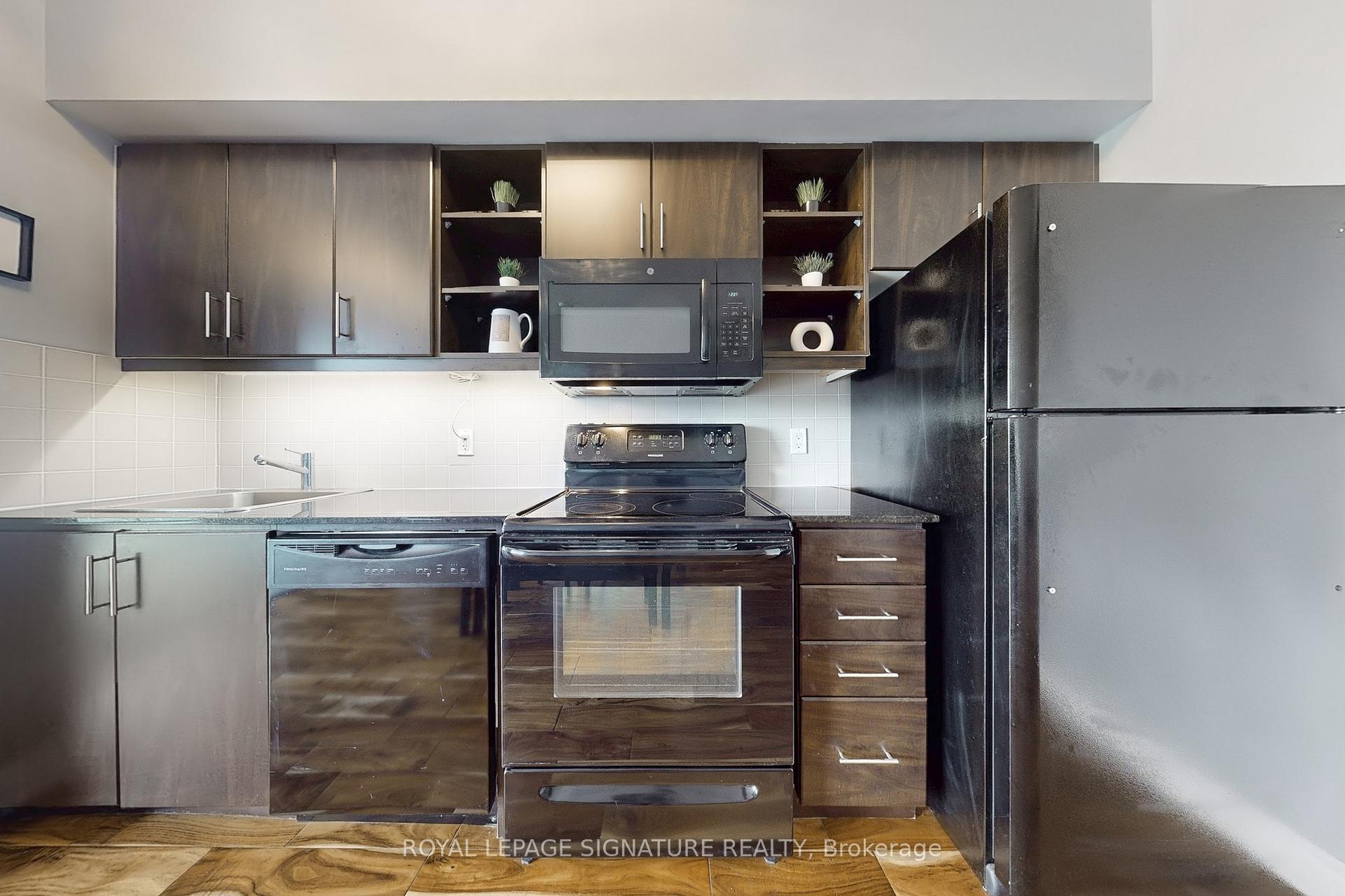 Photo 16 of Unit 422, 35 Brian Peck Crescent, Toronto, Thorncliffe Park — HOMEH