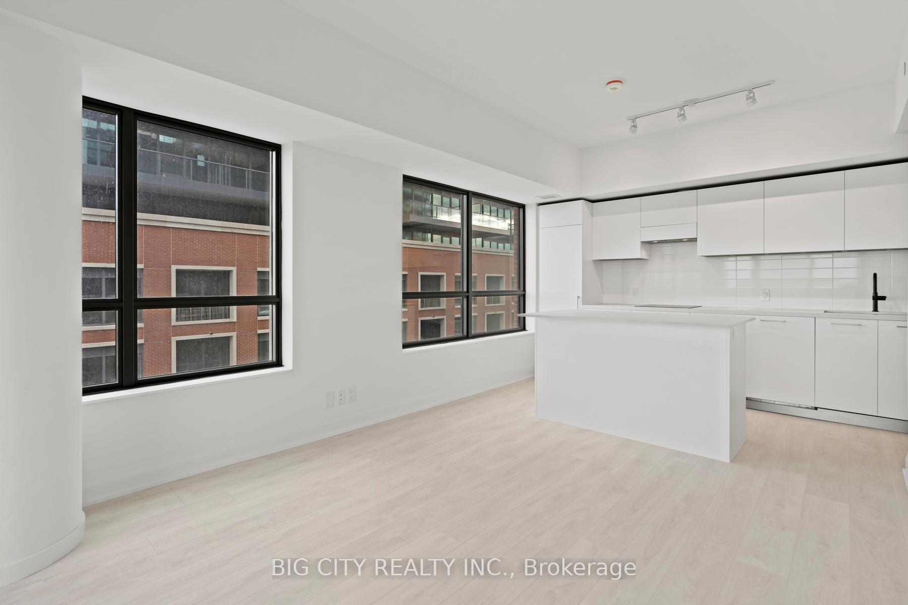 Photo 5 of Unit 625, 33 Frederick Todd Way, Toronto, Thorncliffe Park — HOMEH