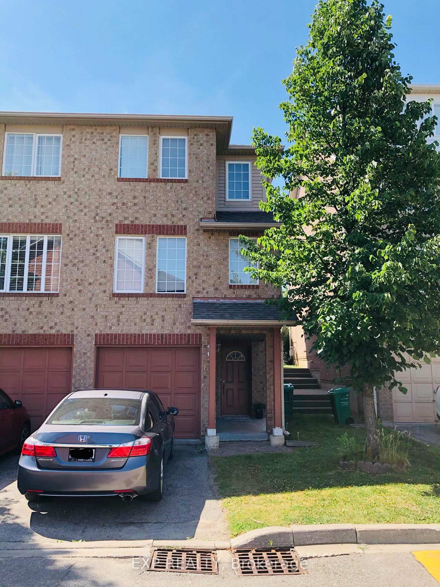 Photo 1 of 60 Spadina Road, Brampton, Brampton West — HOMEH