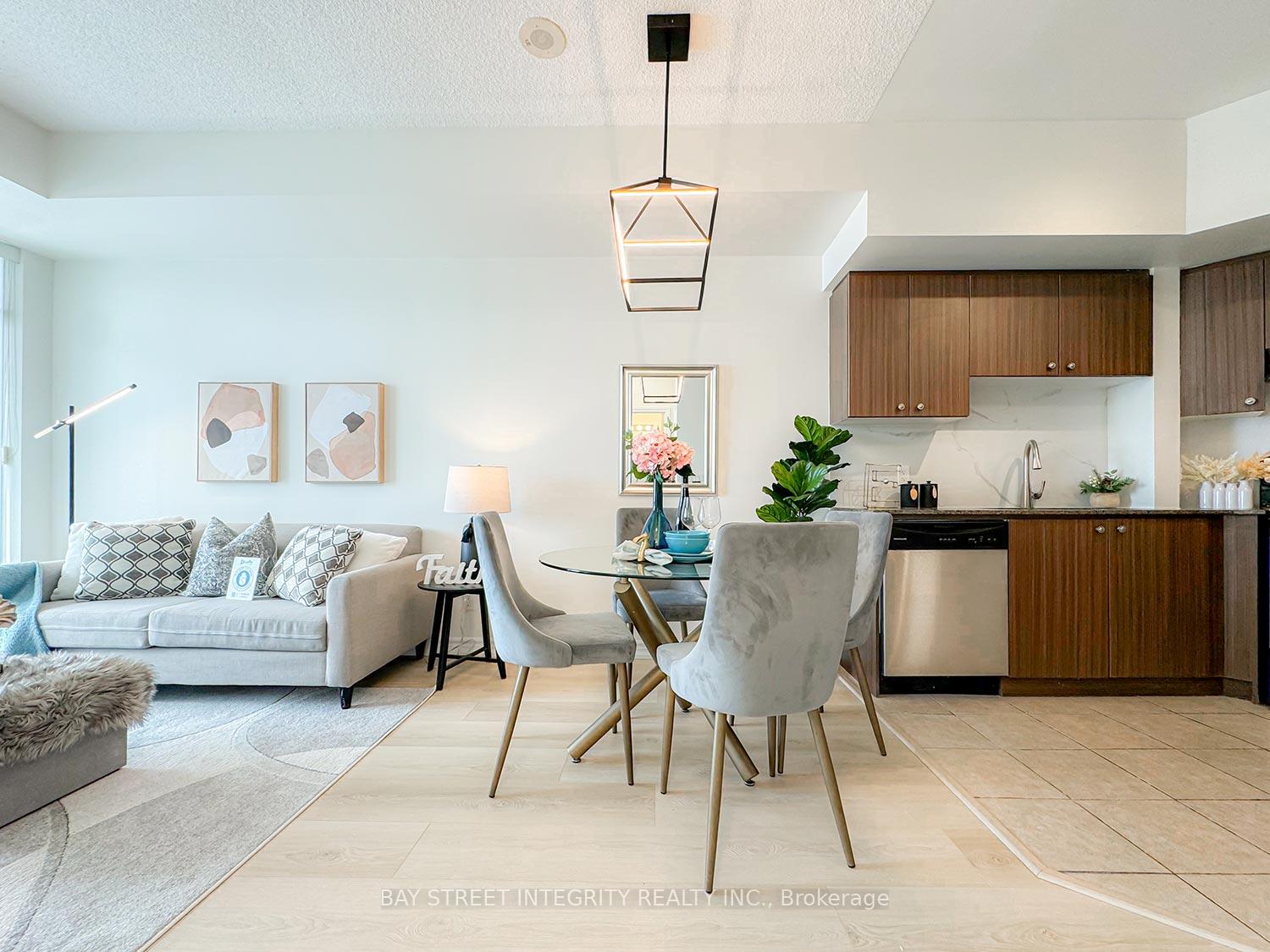 Photo 6 of Unit 316, 8323 Kennedy Road, Markham, Village Green-South Unionville — HOMEH