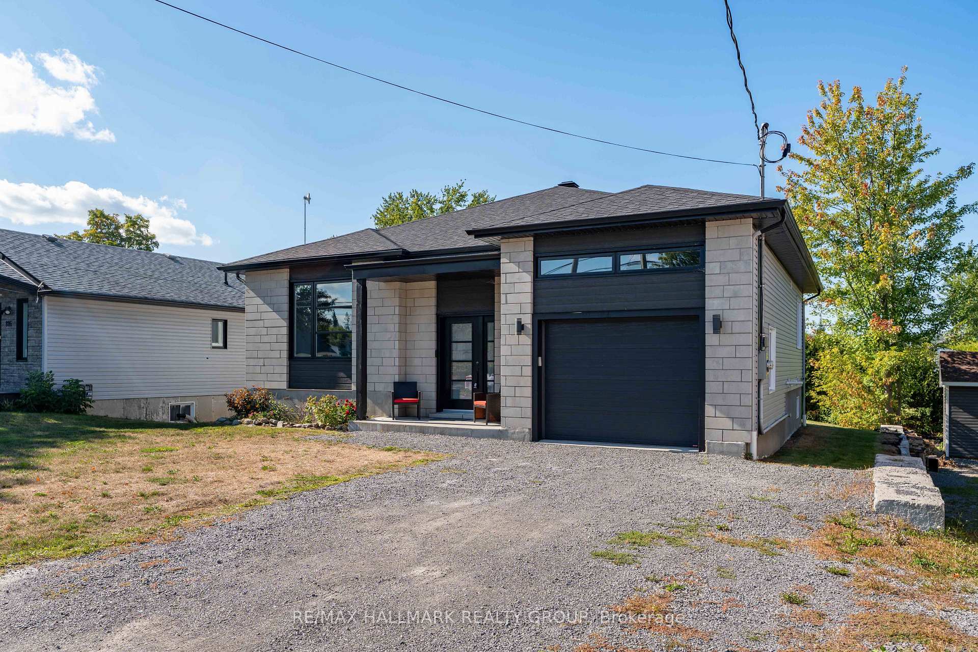 Photo 2 of 882 Front Road, Champlain, L'Orignal — HOMEH