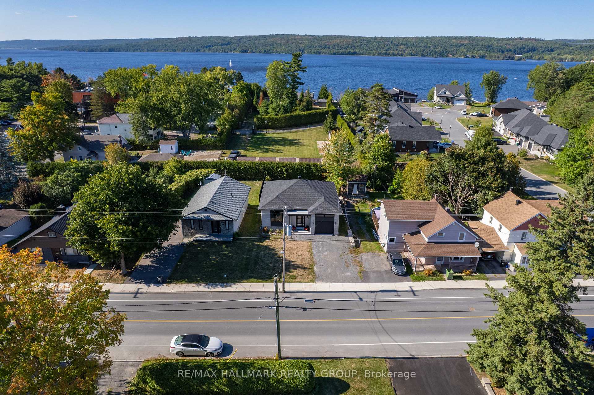 Photo 3 of 882 Front Road, Champlain, L'Orignal — HOMEH
