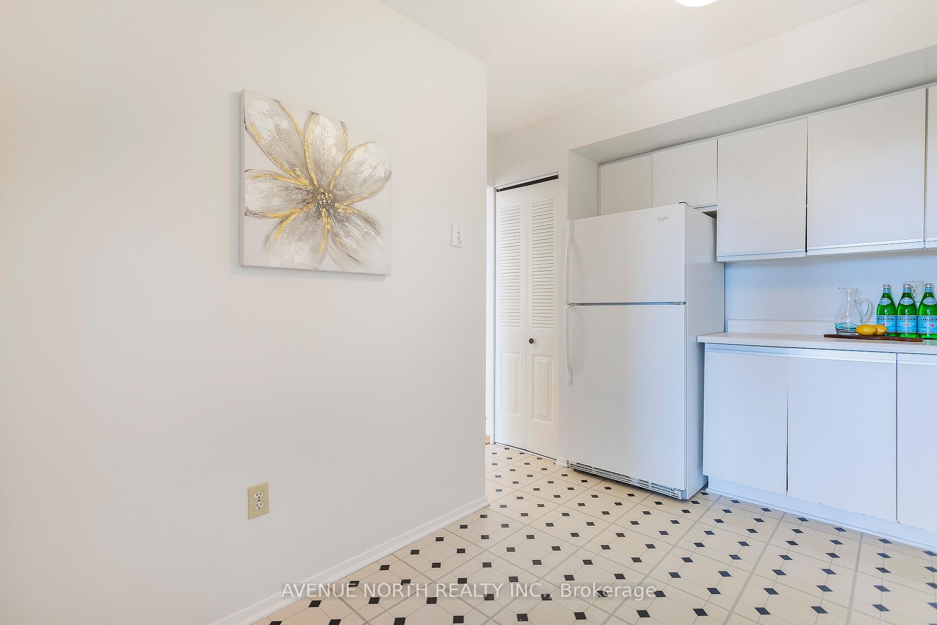 Photo 23 of Unit 408, 2759 Carousel Crescent, Ottawa, Emerald Woods/Sawmill Creek — HOMEH