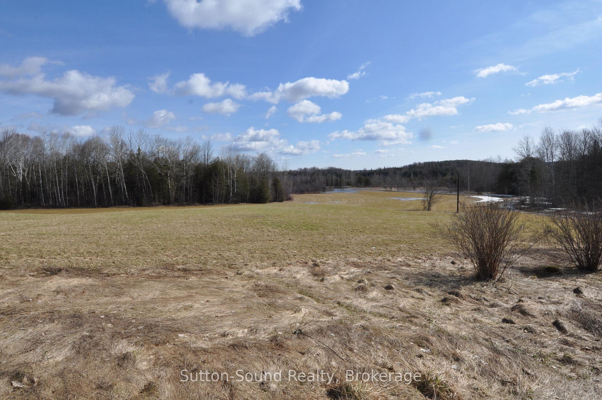 Photo 3 of 797530 East Back Line, Chatsworth — HOMEH
