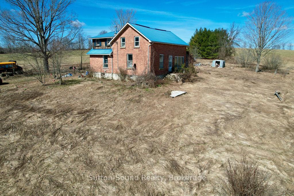 Photo 11 of 797530 East Back Line, Chatsworth — HOMEH