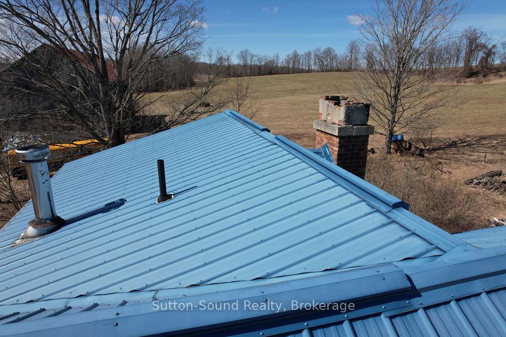 Photo 13 of 797530 East Back Line, Chatsworth — HOMEH