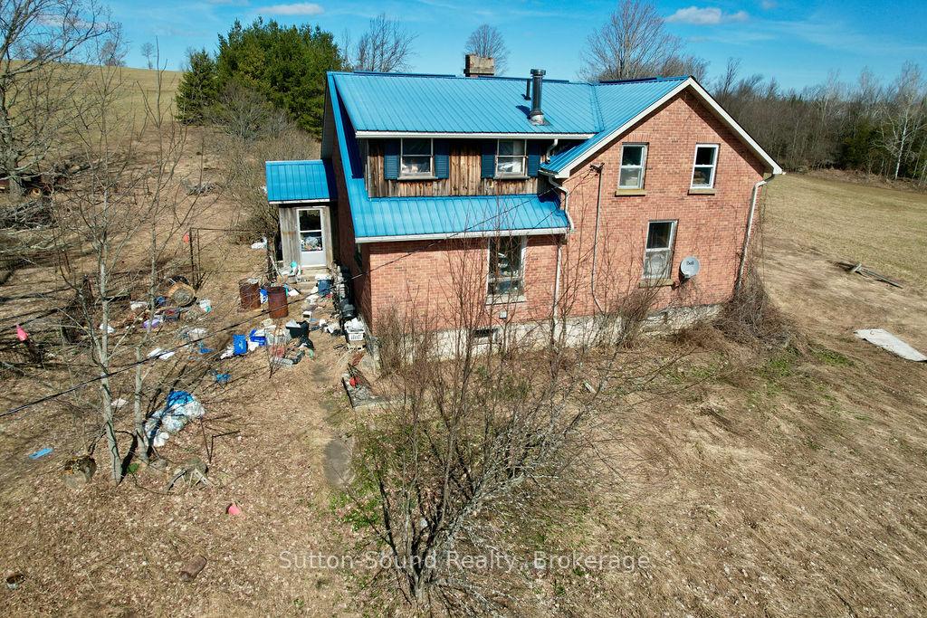 Photo 16 of 797530 East Back Line, Chatsworth — HOMEH