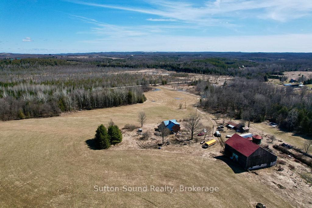 Photo 18 of 797530 East Back Line, Chatsworth — HOMEH