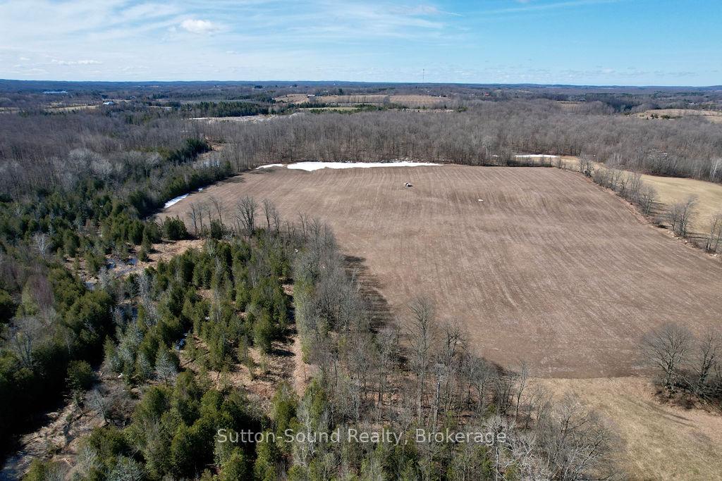Photo 19 of 797530 East Back Line, Chatsworth — HOMEH