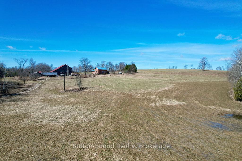 Photo 20 of 797530 East Back Line, Chatsworth — HOMEH