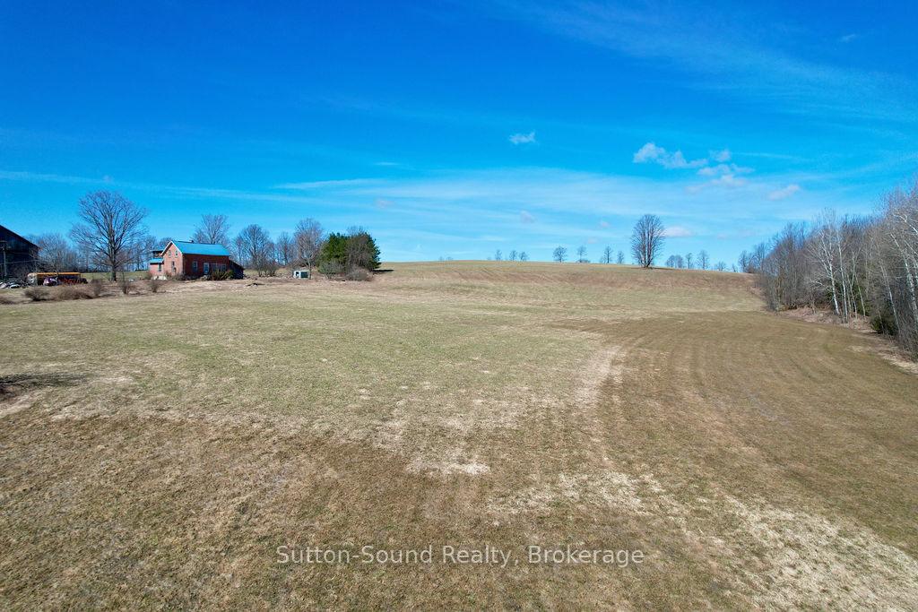 Photo 21 of 797530 East Back Line, Chatsworth — HOMEH