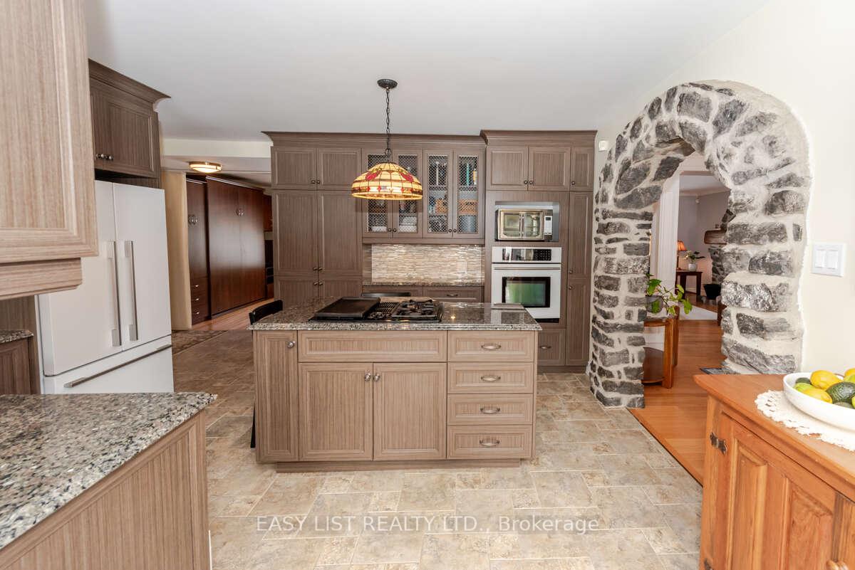 Photo 20 of 704 Pattee Road, Champlain, Champlain Twp — HOMEH