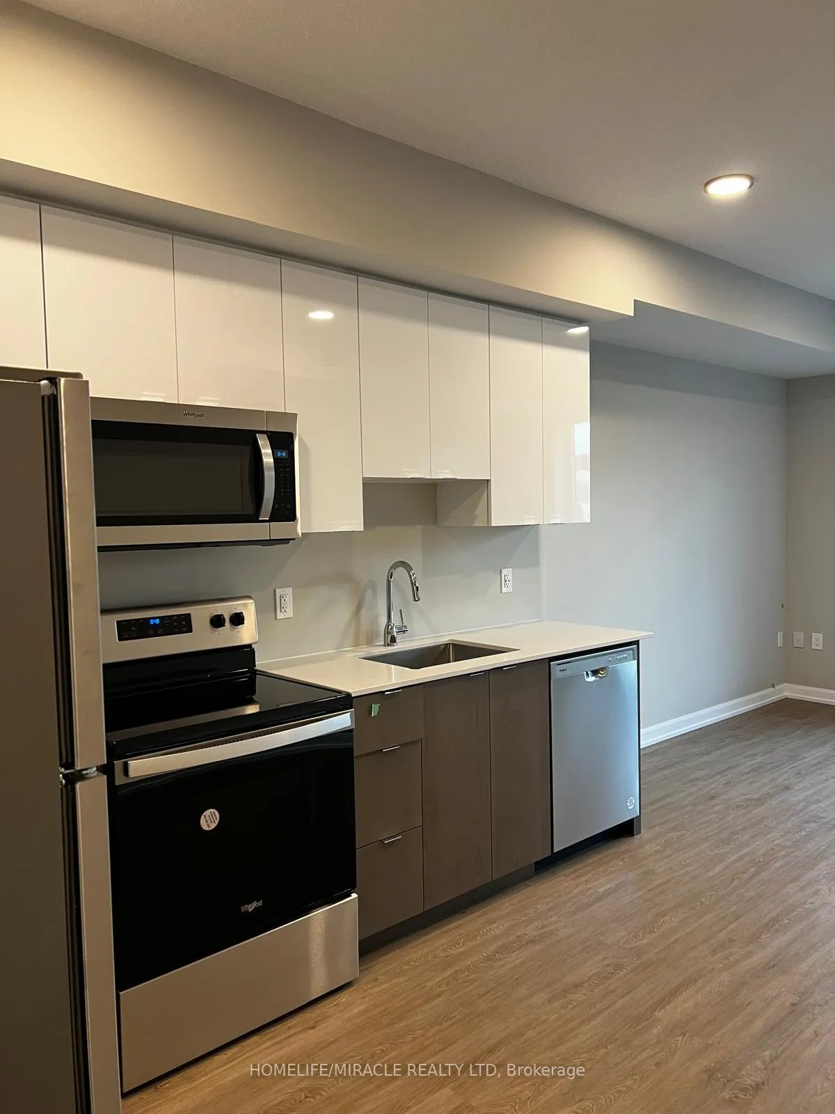 Photo 7 of Unit 418, 708 Woolwich Street, Guelph, Riverside Park — HOMEH