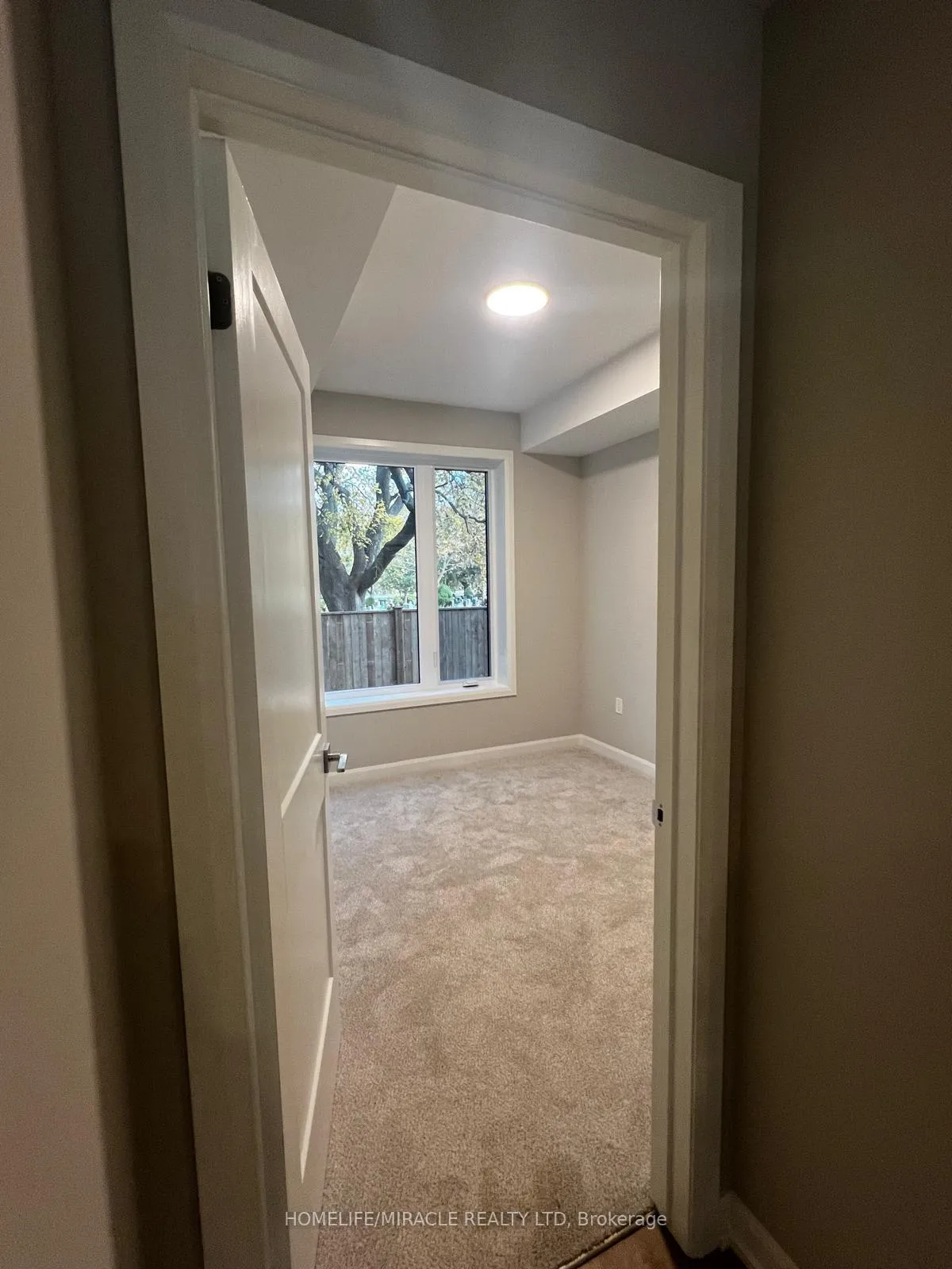 Photo 8 of Unit 418, 708 Woolwich Street, Guelph, Riverside Park — HOMEH