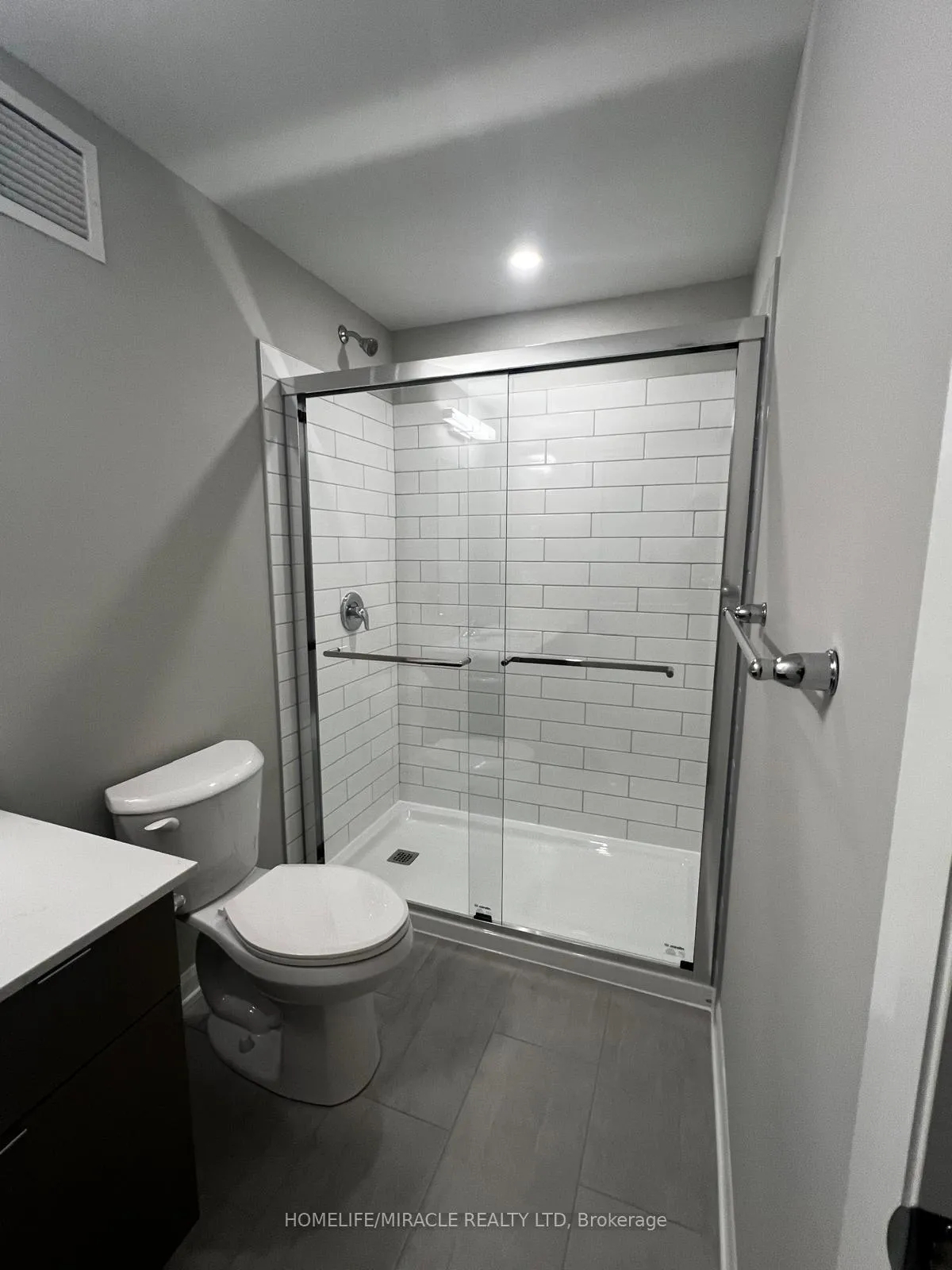 Photo 18 of Unit 418, 708 Woolwich Street, Guelph, Riverside Park — HOMEH